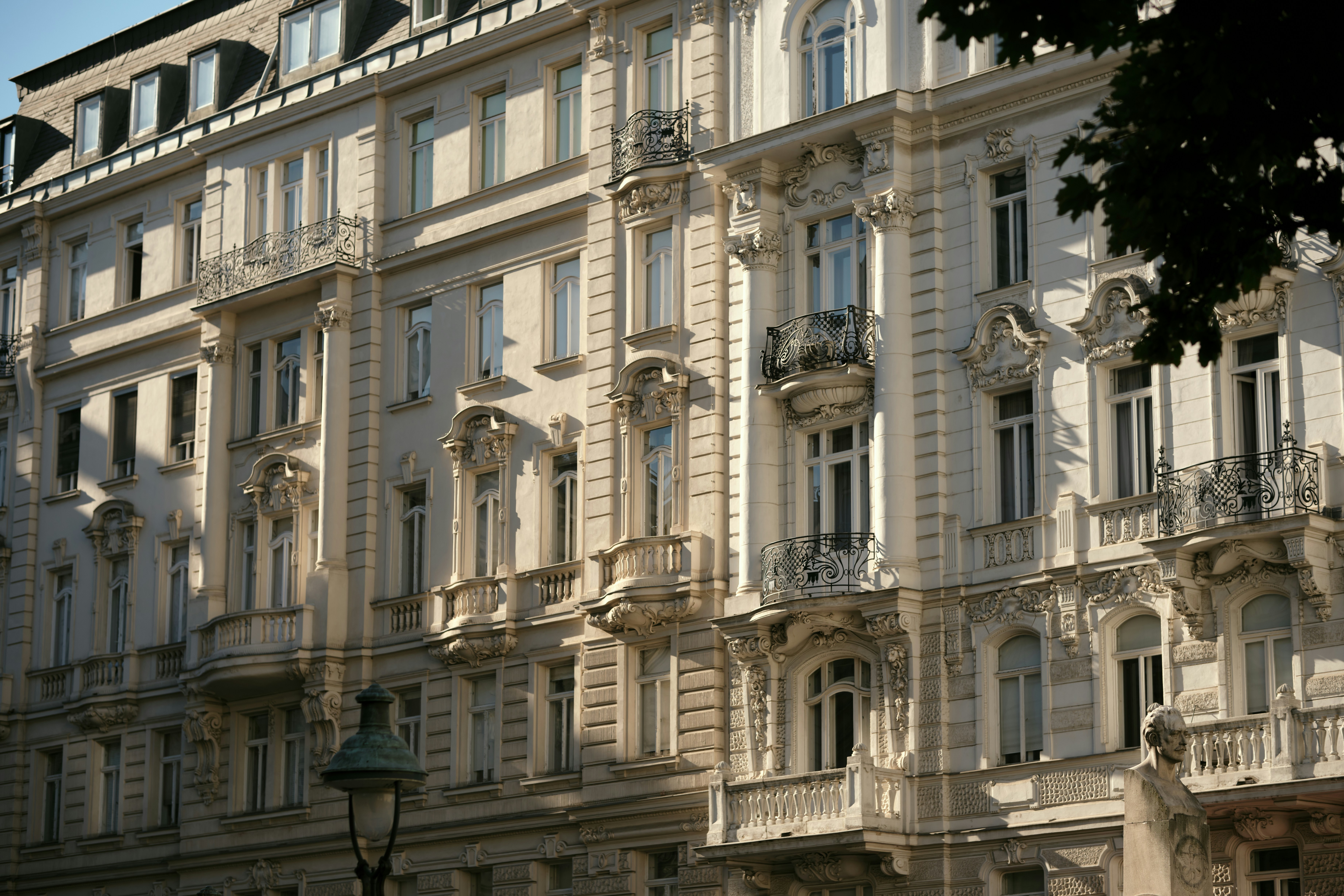 Neoclassical building with ornate balconies - Free Photo on Unsplash