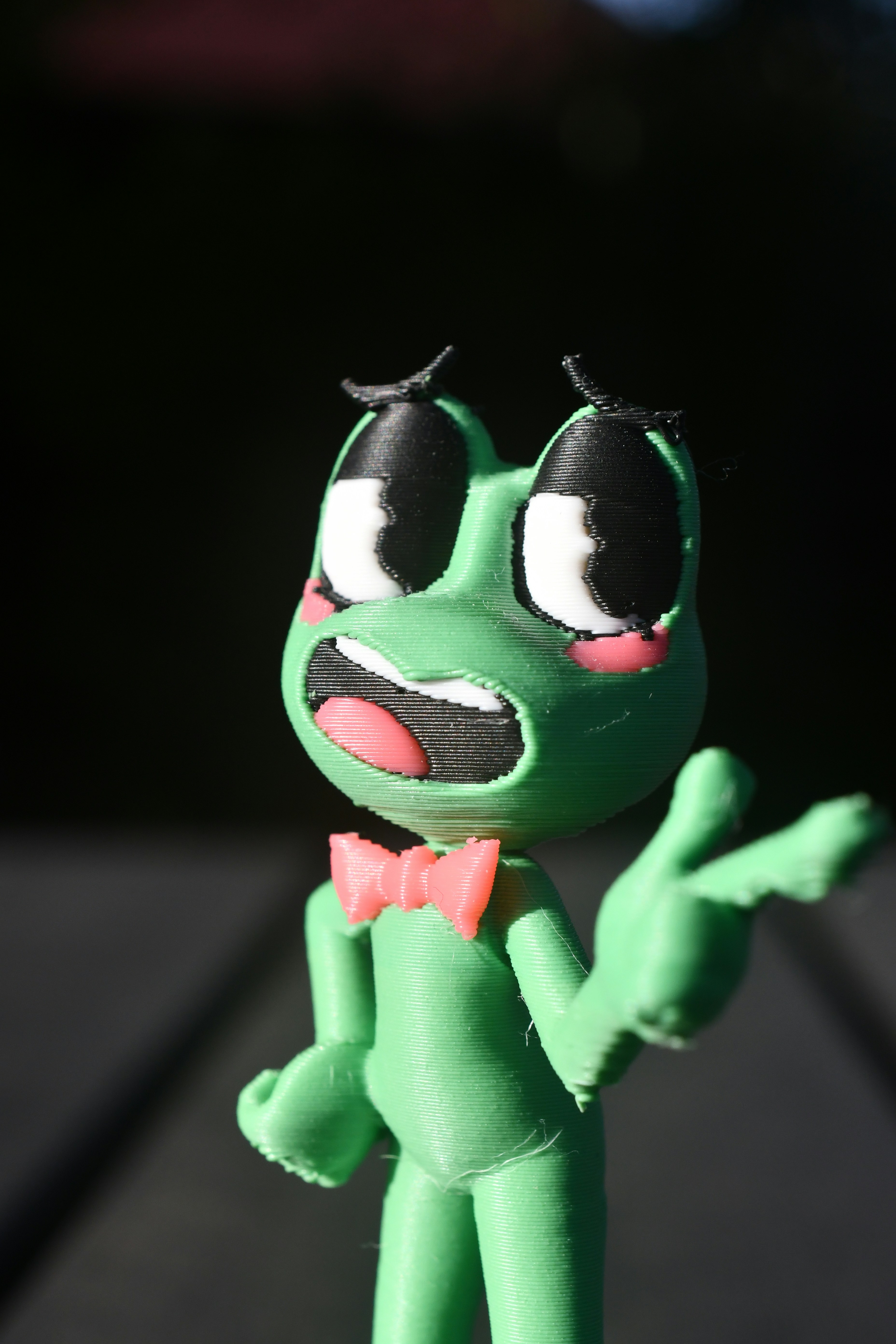Green cartoon frog figurine - Free Photo on Unsplash