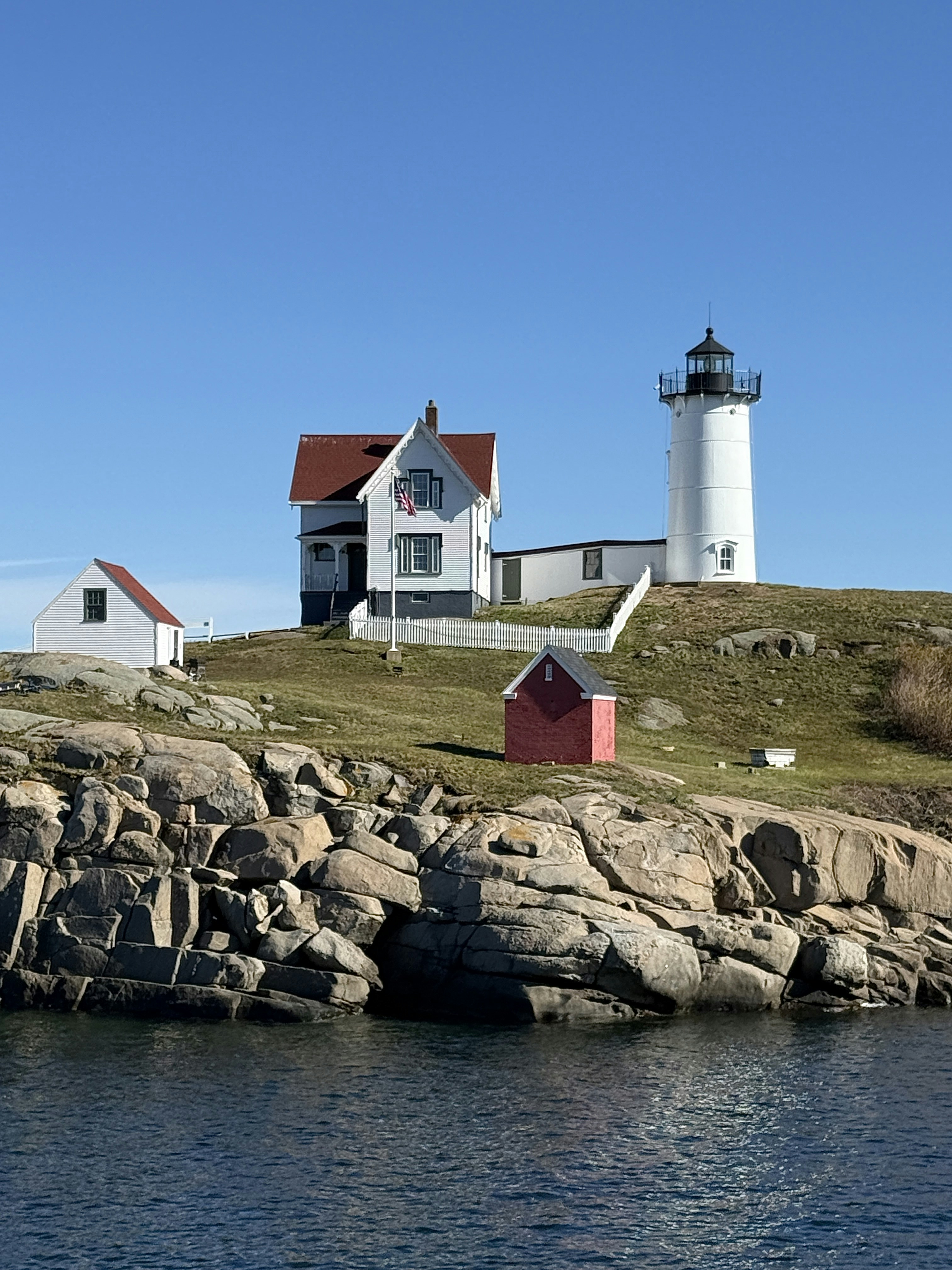 Nubble Lighthouse on rocky island - Free Photo on Unsplash