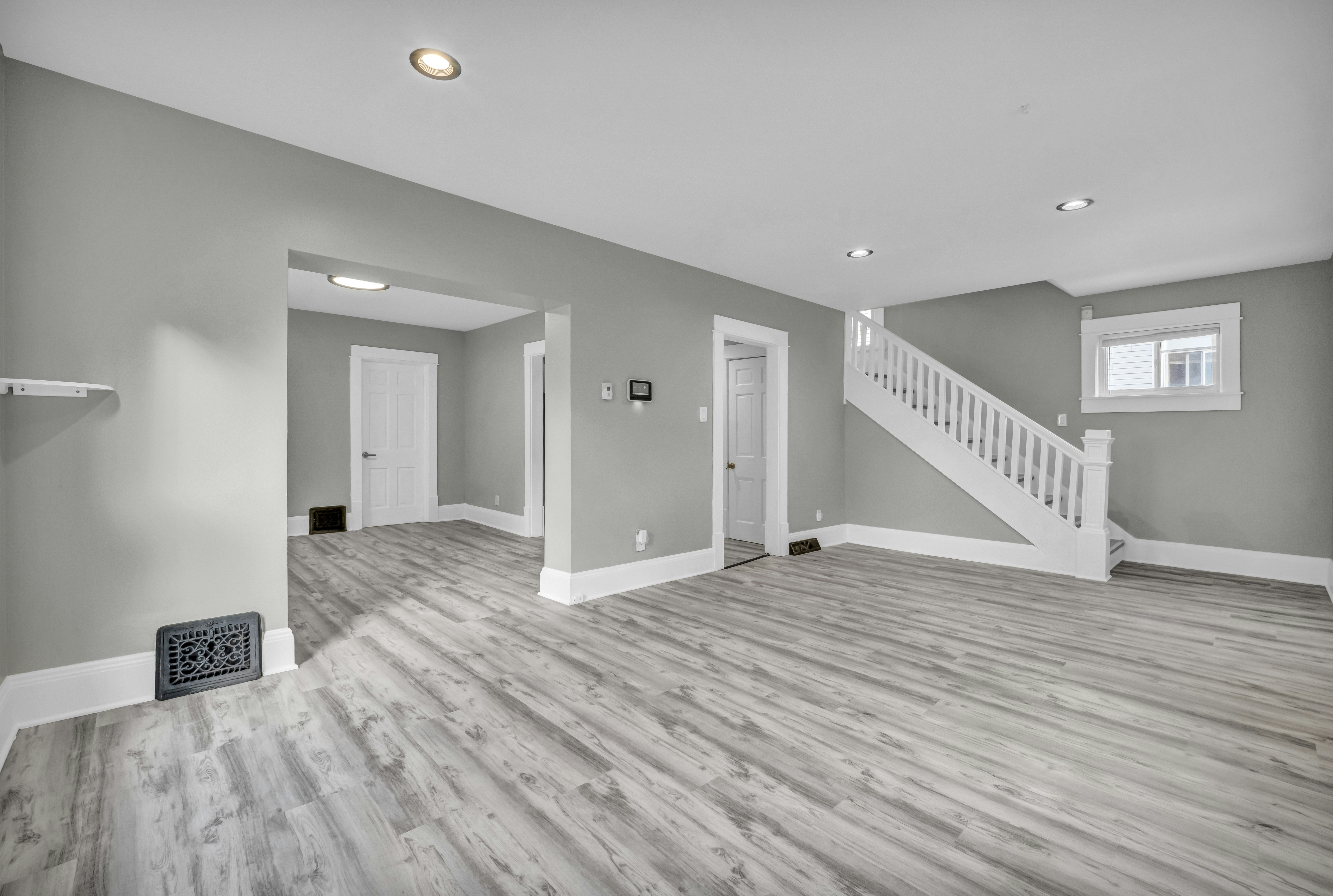 Empty room with grey walls - Free Photo on Unsplash