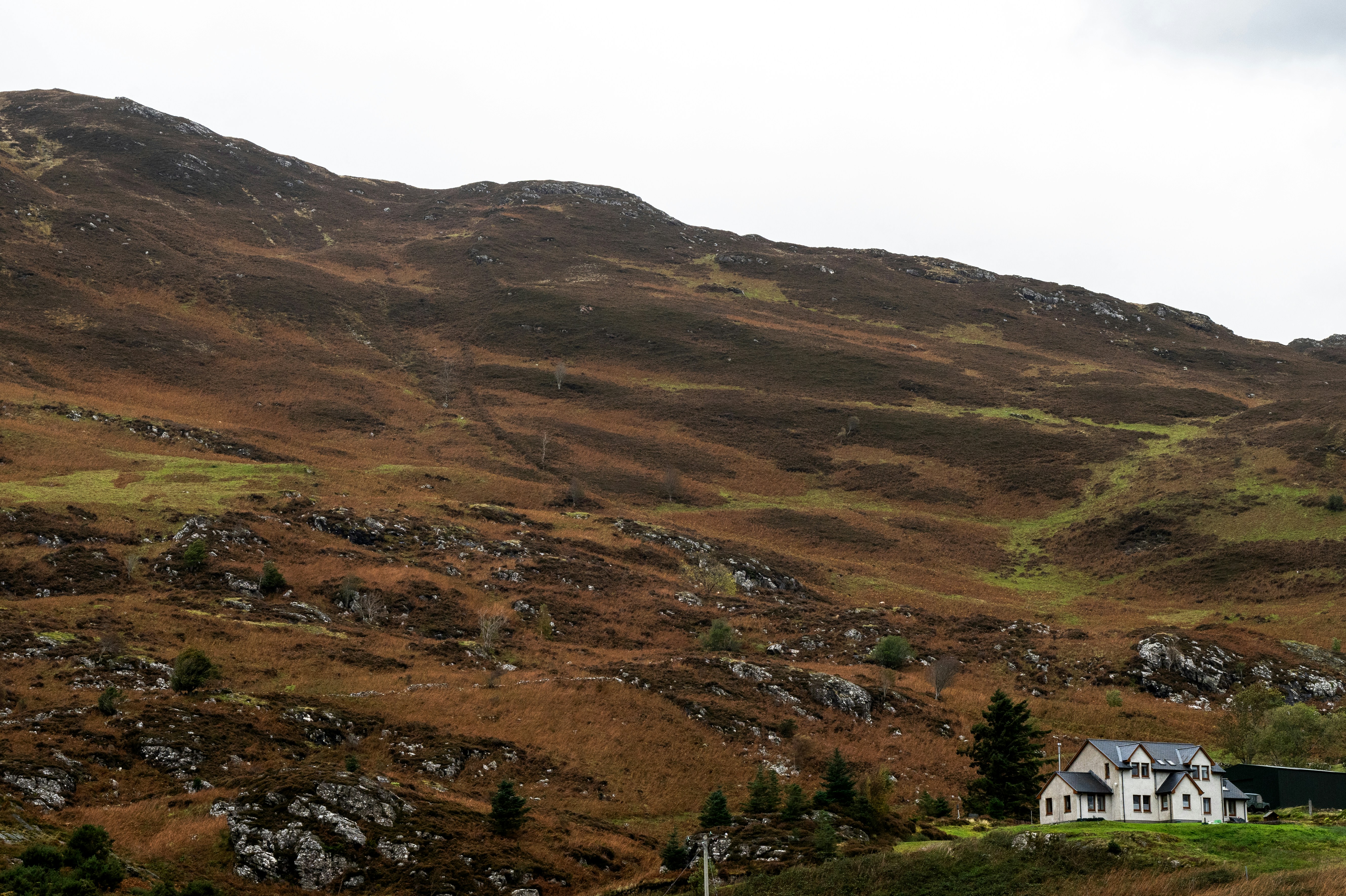White house on mountain slope - Free Photo on Unsplash