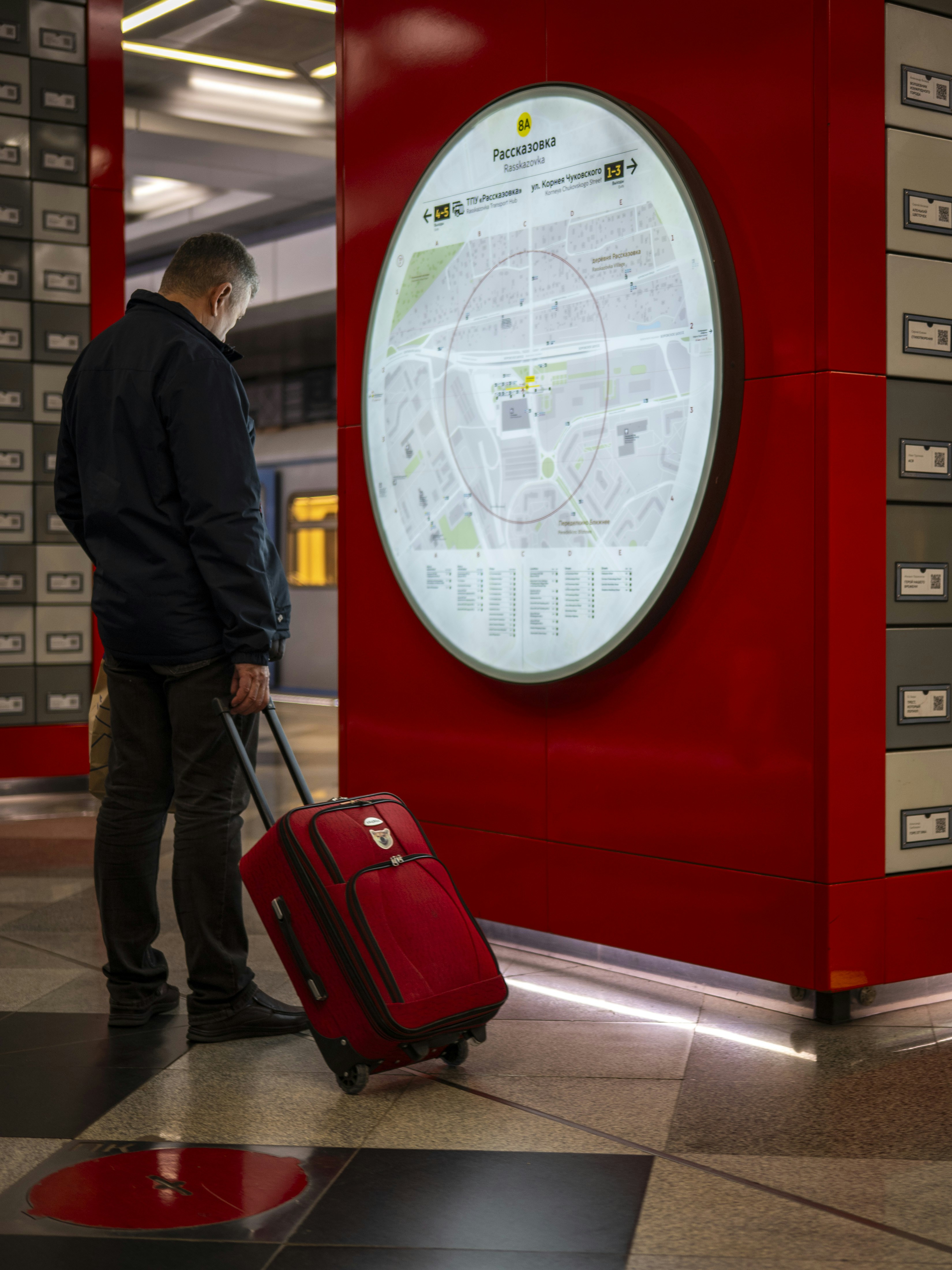 AR Walking Navigation: When and How to Use It