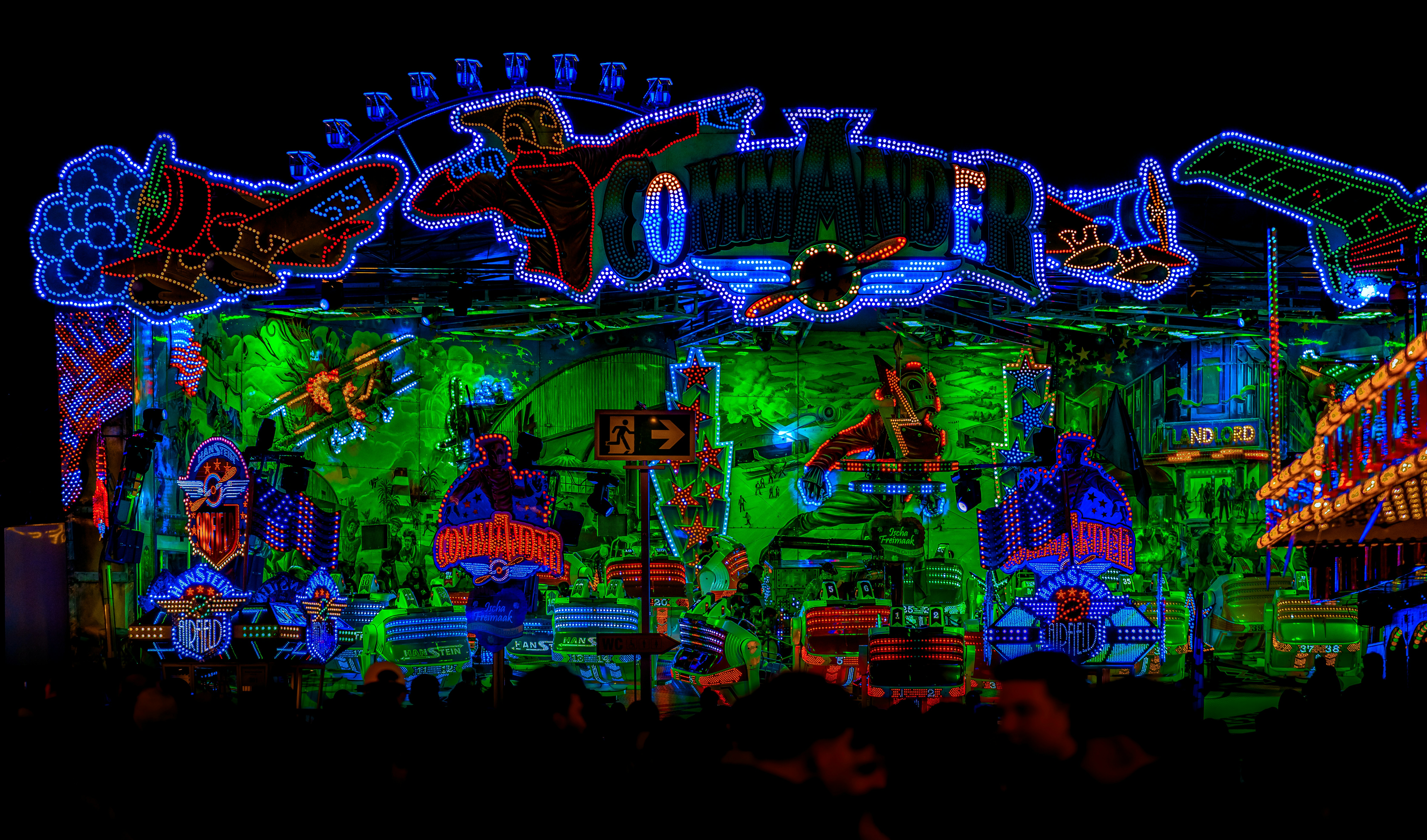 Commander carnival ride with neon lights - Free Photo on Unsplash