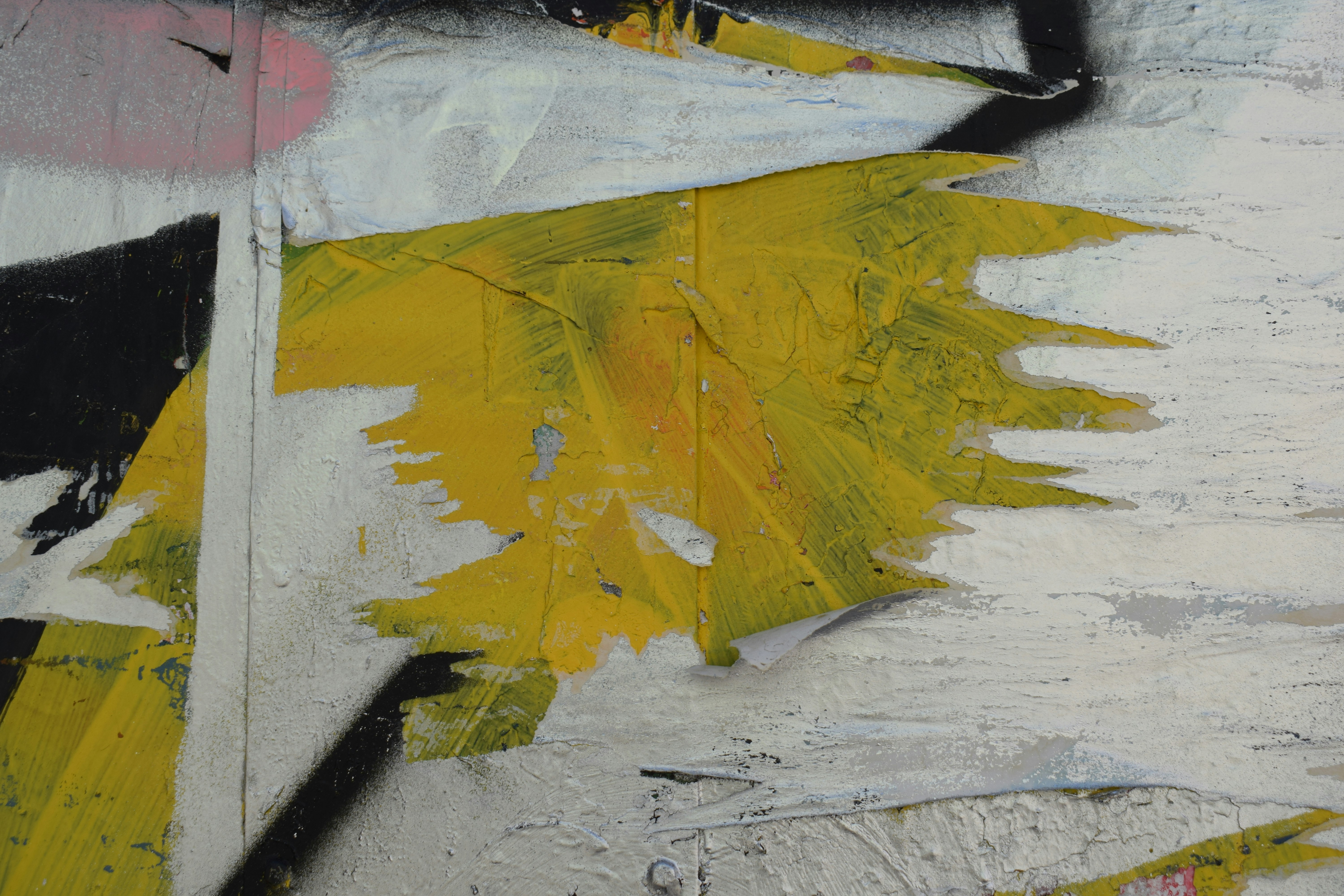 Torn yellow and white paper layers - Free Photo on Unsplash