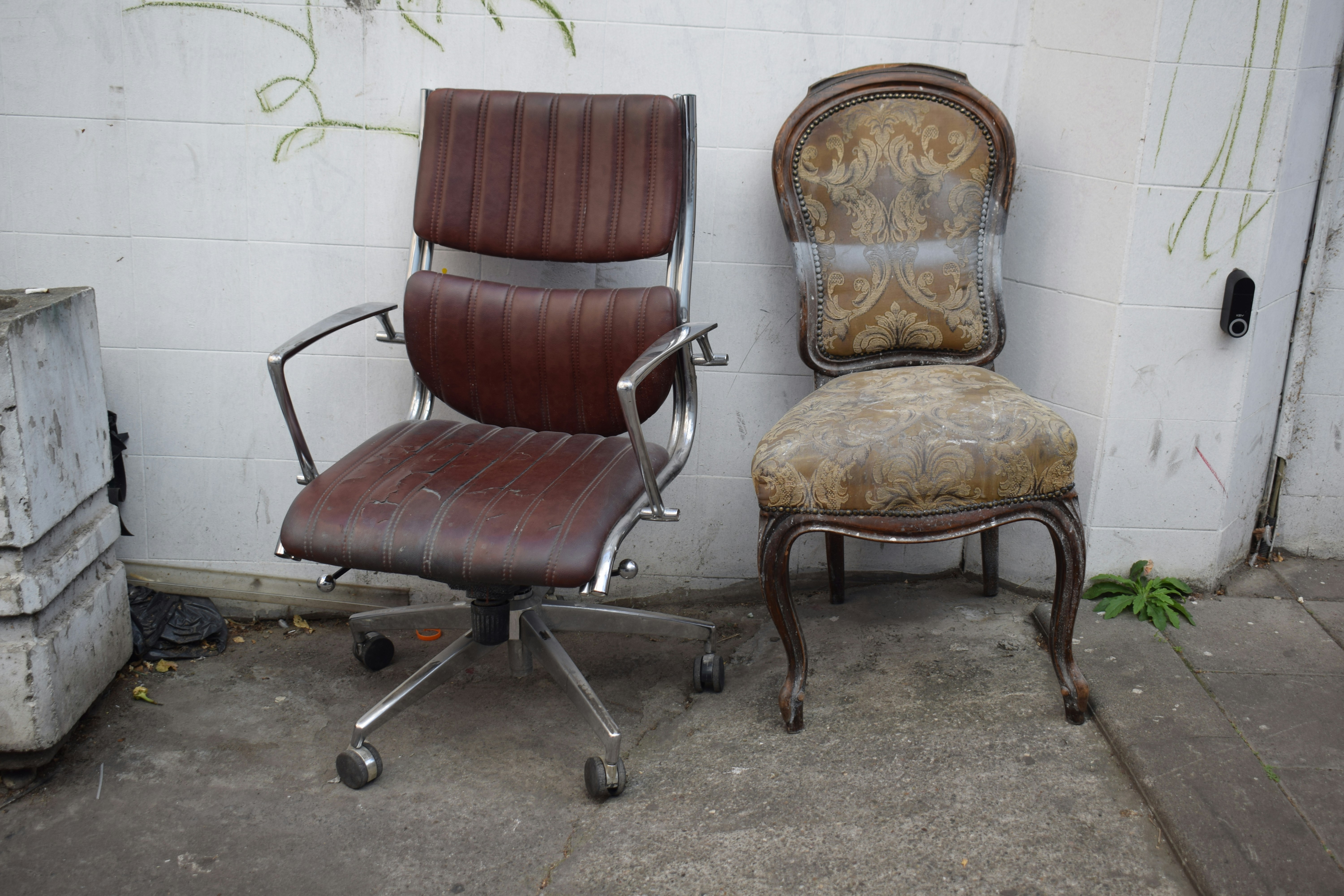 Brown leather and vintage fabric chairs - Free Photo on Unsplash