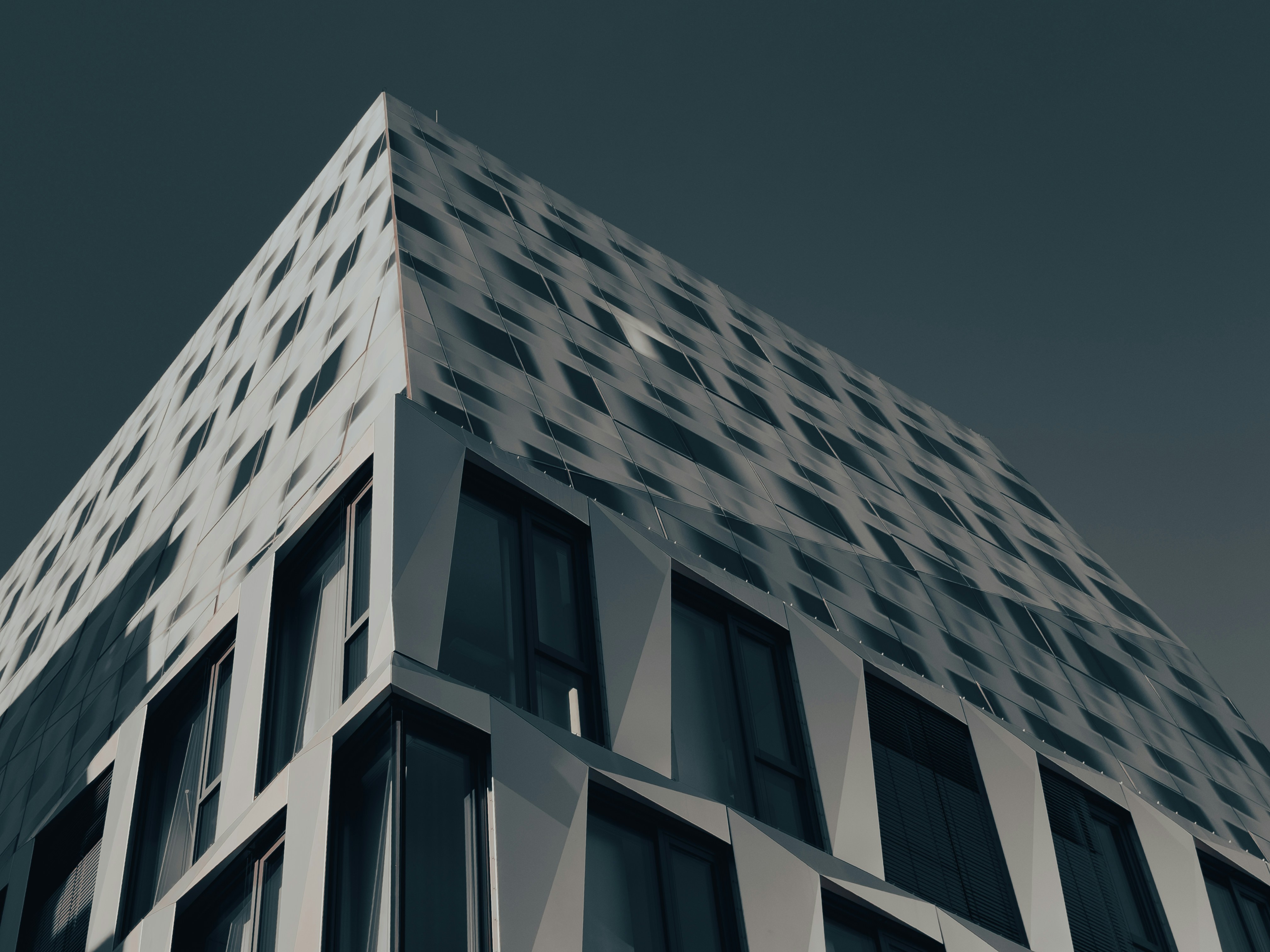 Modern building with geometric facade - Free Photo on Unsplash