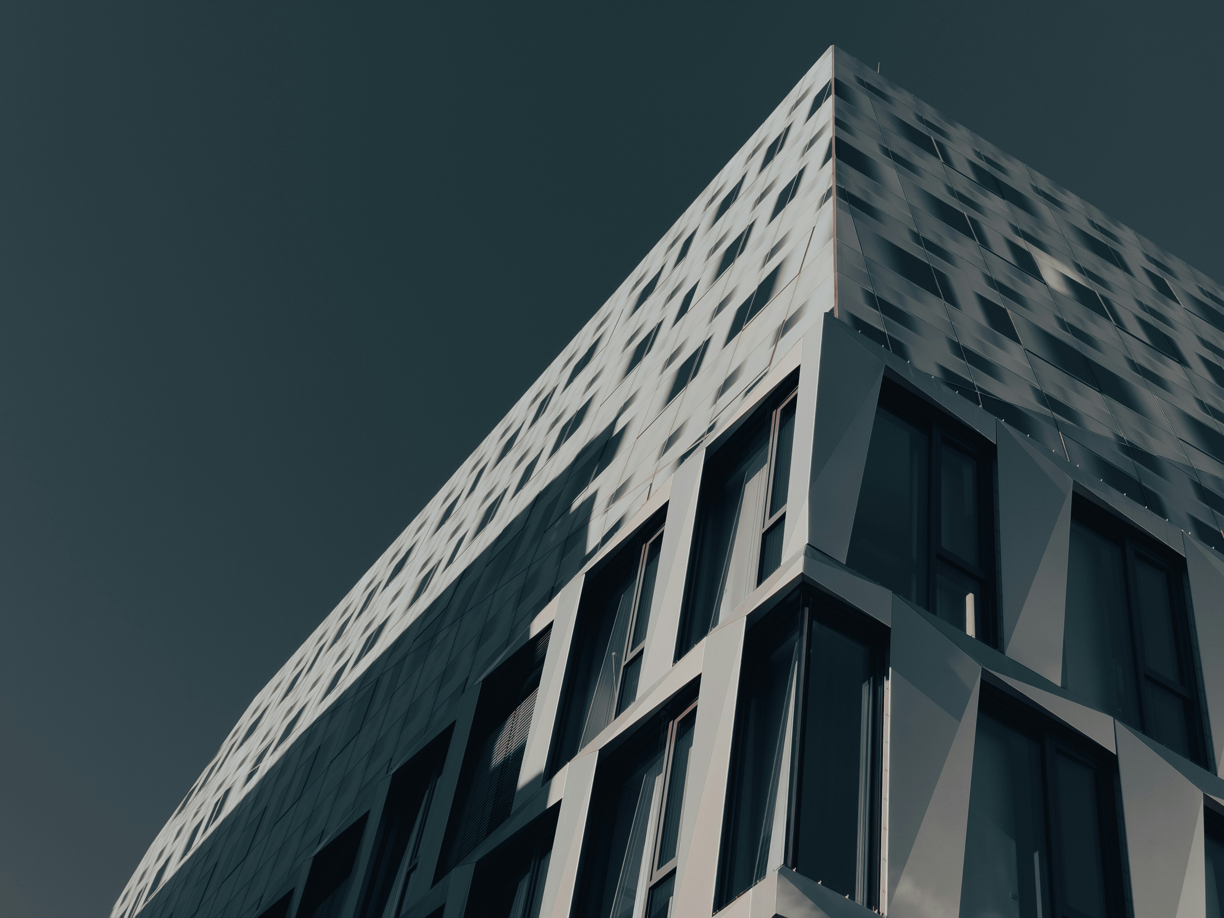 Modern building with geometric facade - Free Photo on Unsplash
