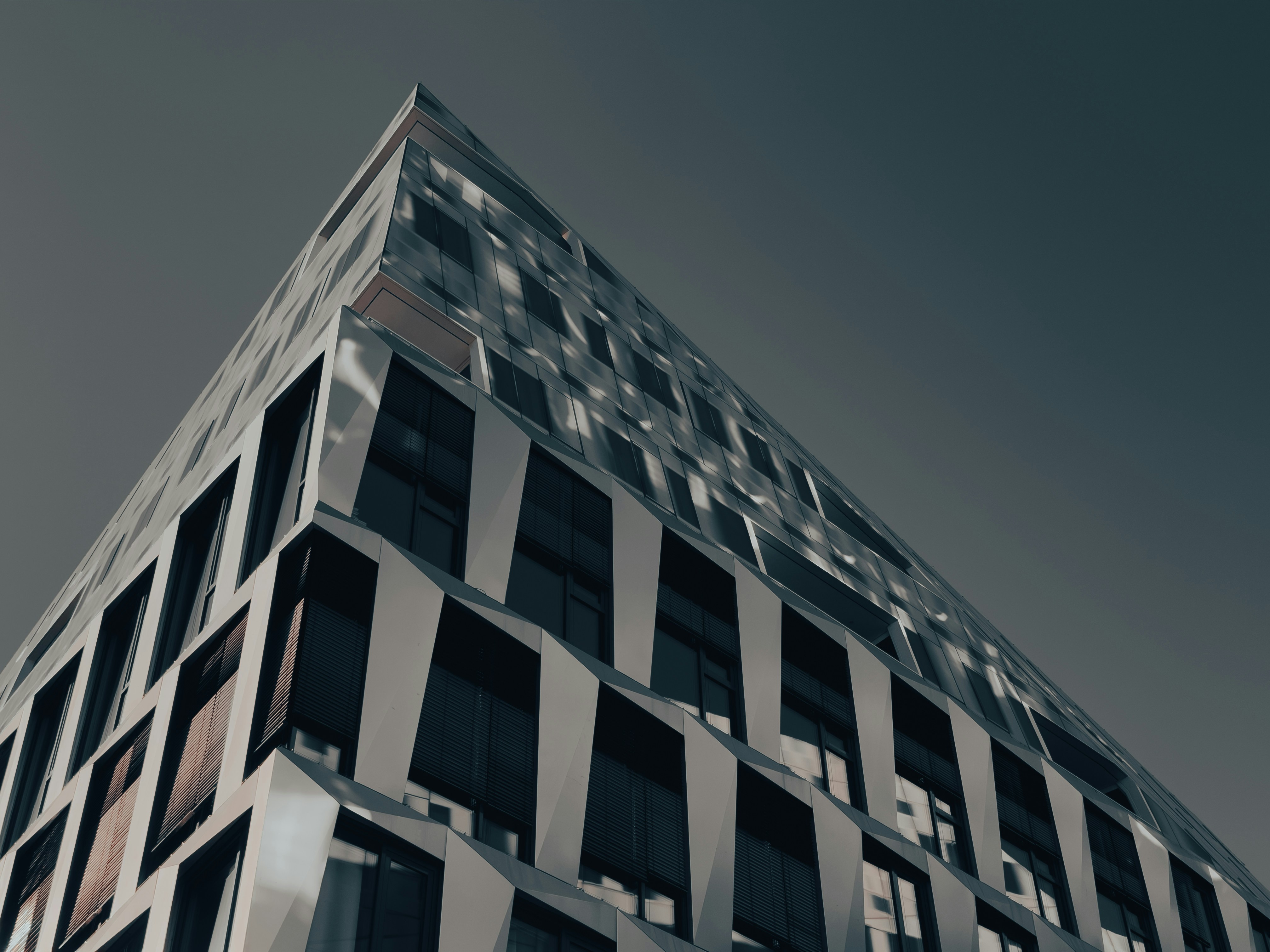 Modern building with geometric white facade - Free Photo on Unsplash