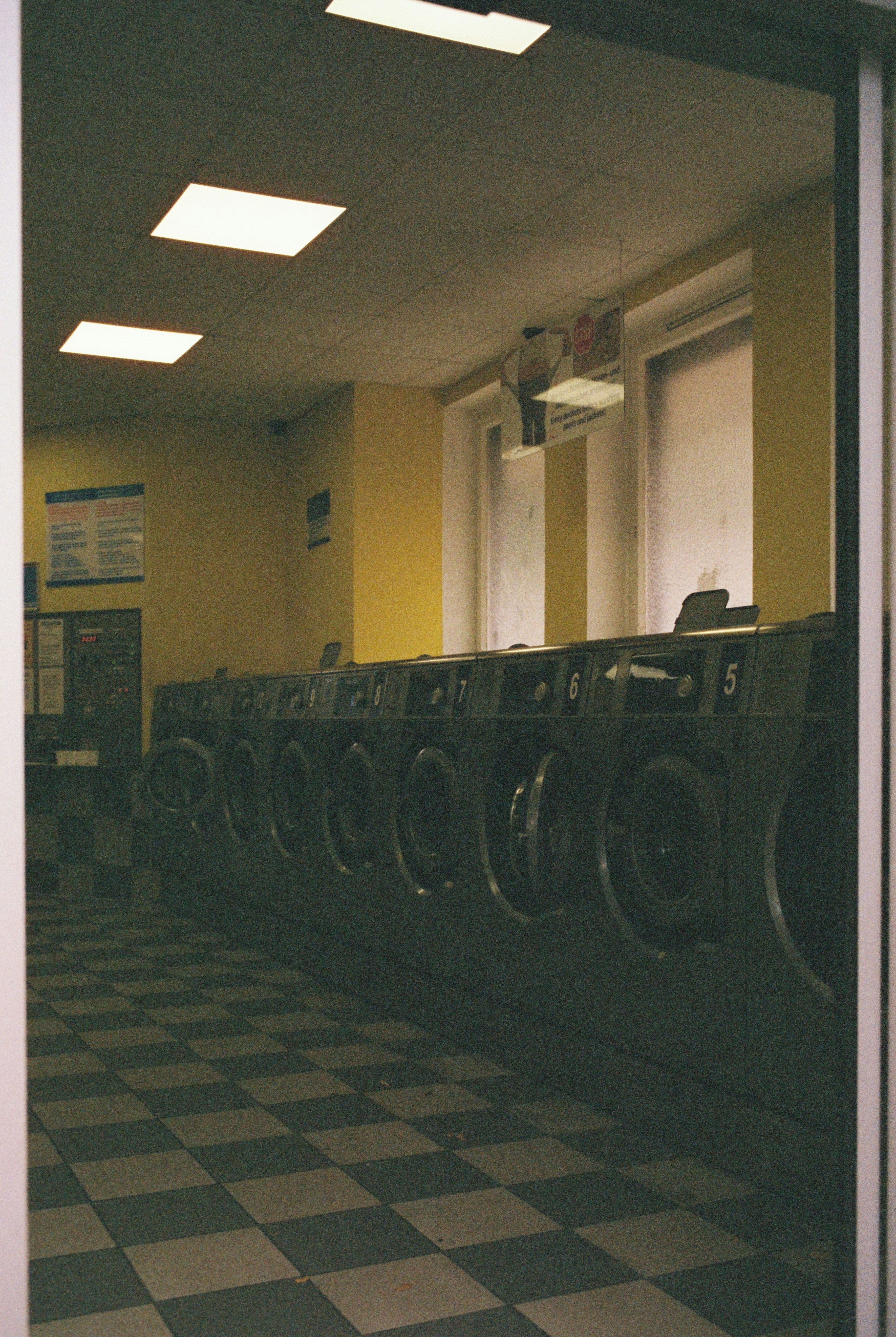 Shot on CineStill 400D - 相关推荐