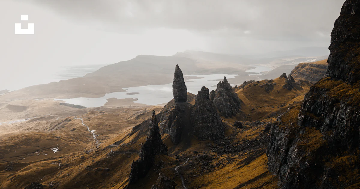 Pinnacle Roc Rocky pinnacle over dramatic mountain landscape - Free Photo on Unsplash