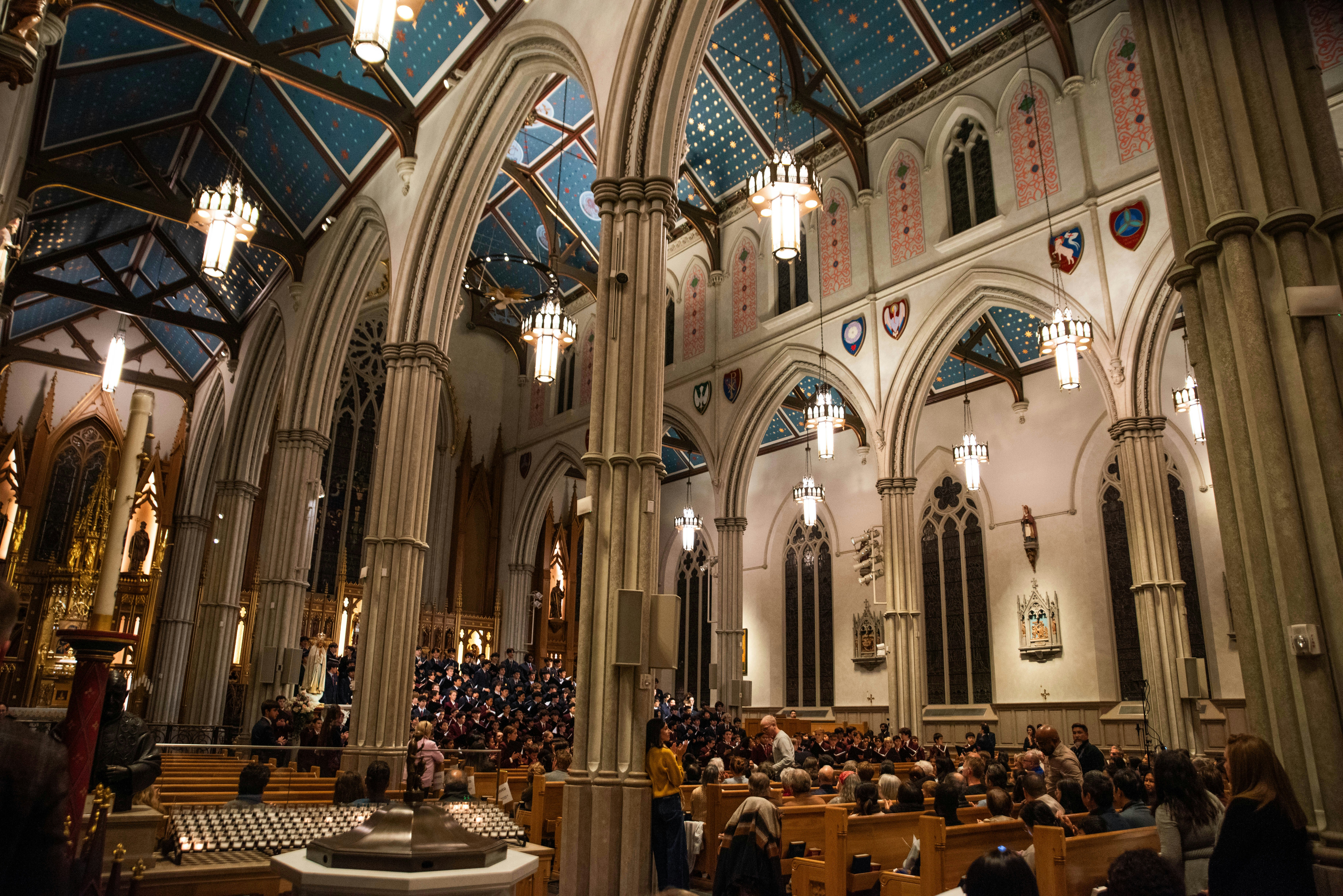Choir performing in gothic cathedral - Free Photo on Unsplash