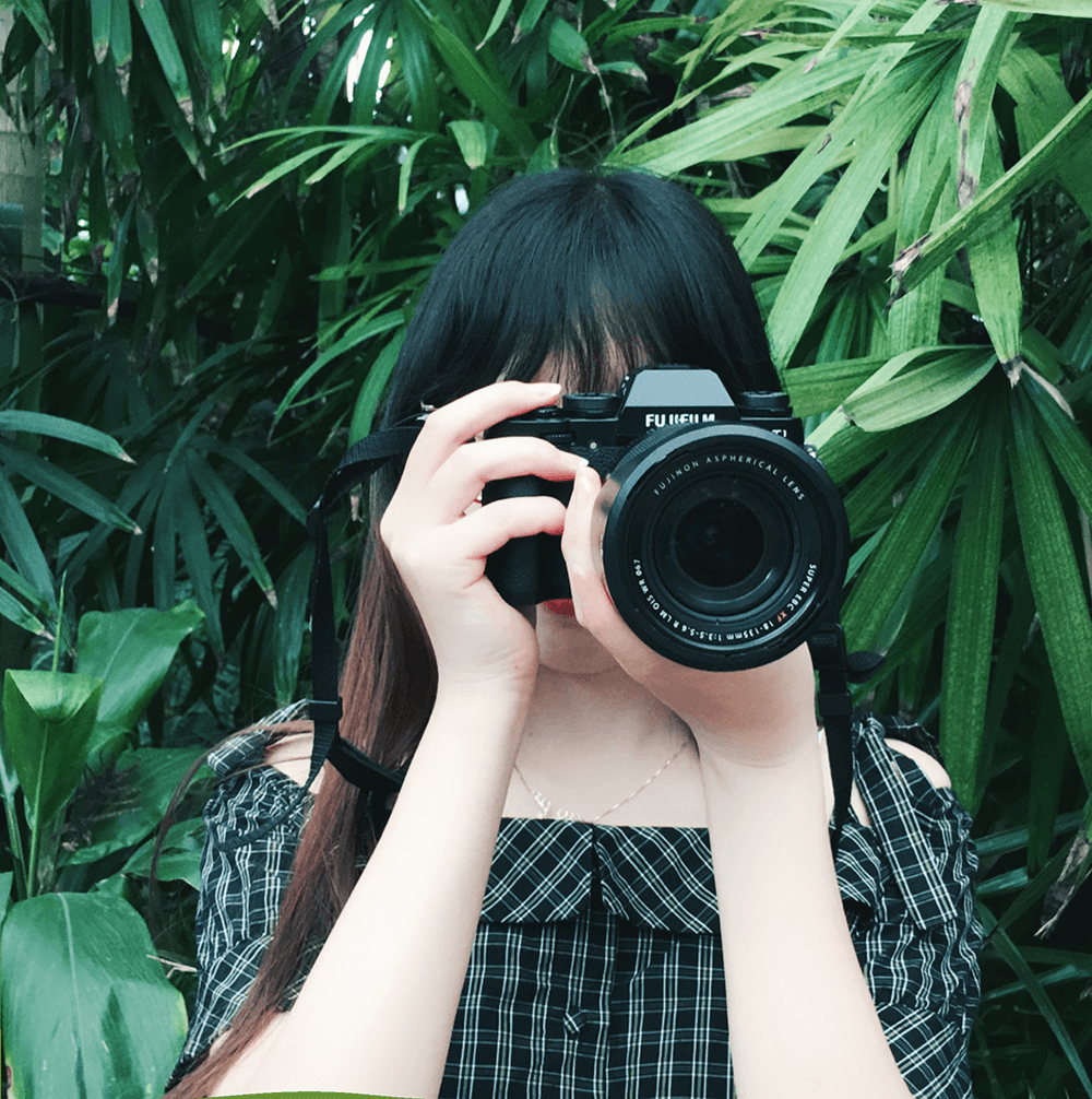 Ve al perfil de Ellicia