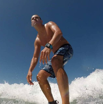 Jorge Reynaのプロフィールを見る