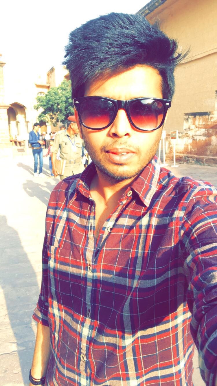 Accéder au profil de Satyam Ramawat