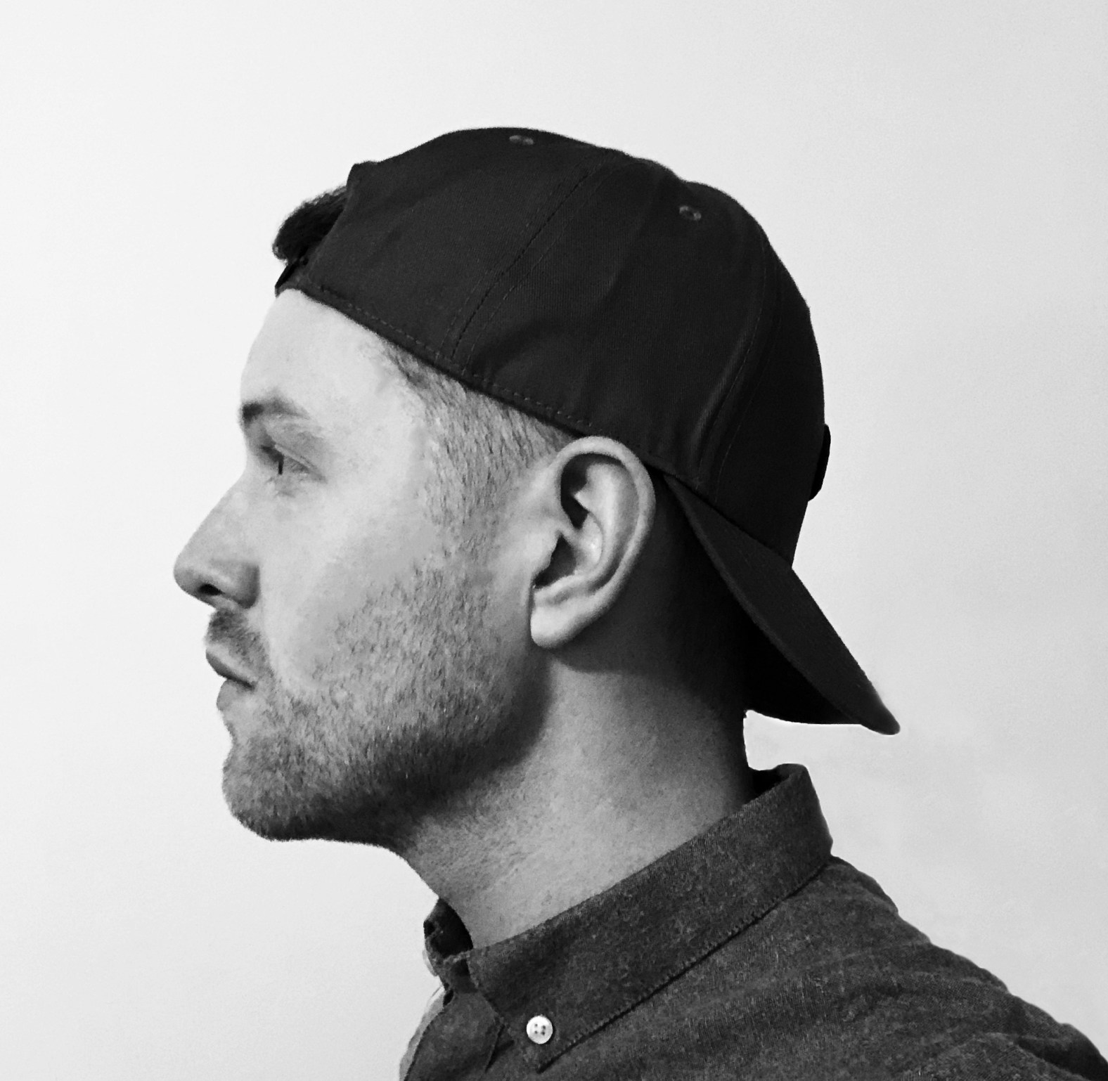 Ve al perfil de Scott Milton