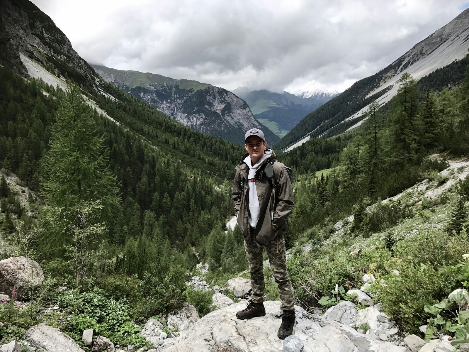 Jonのプロフィールを見る