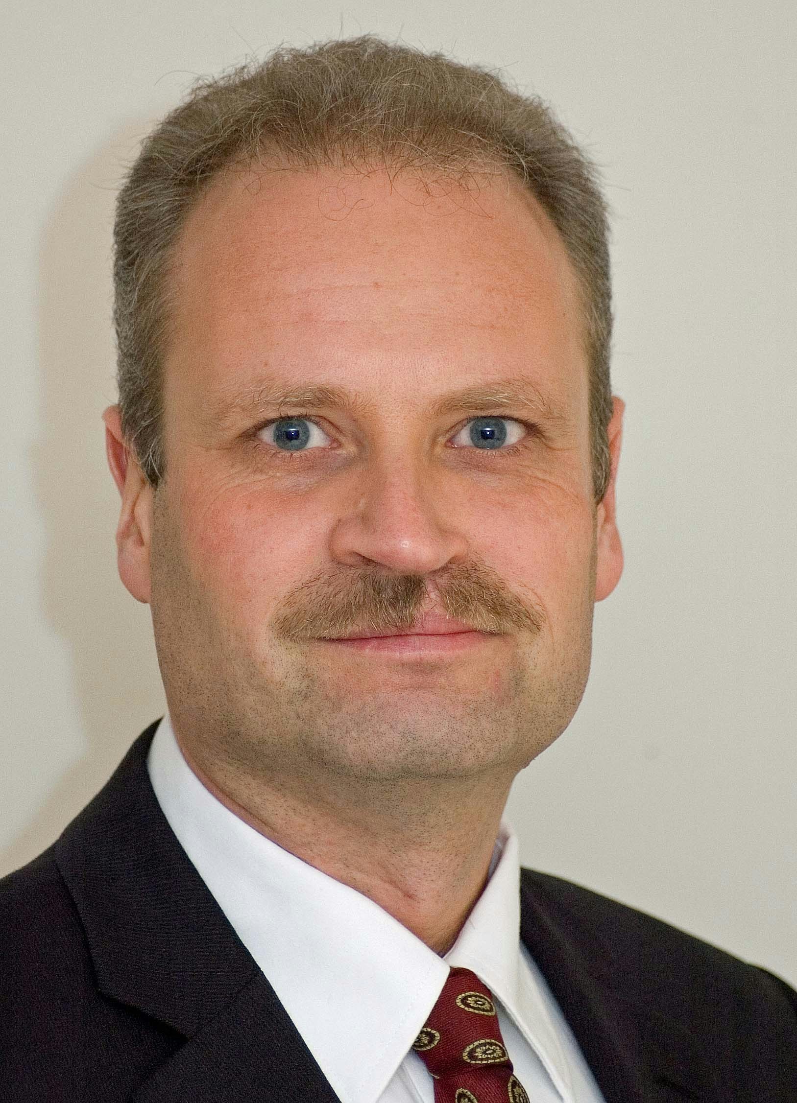 Zum Profil von Anton Steenbergen