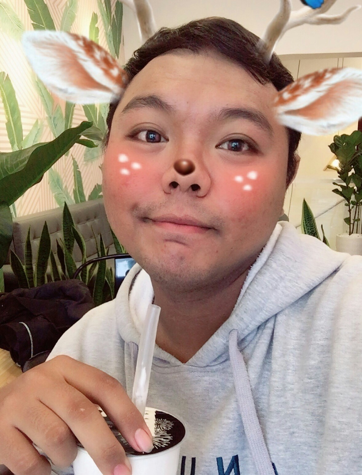 Go to PHÚC LONG's profile