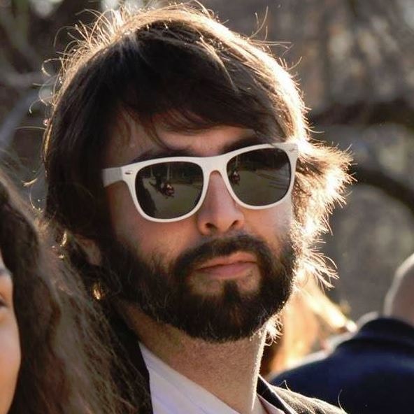 Ve al perfil de Justino Sánchez