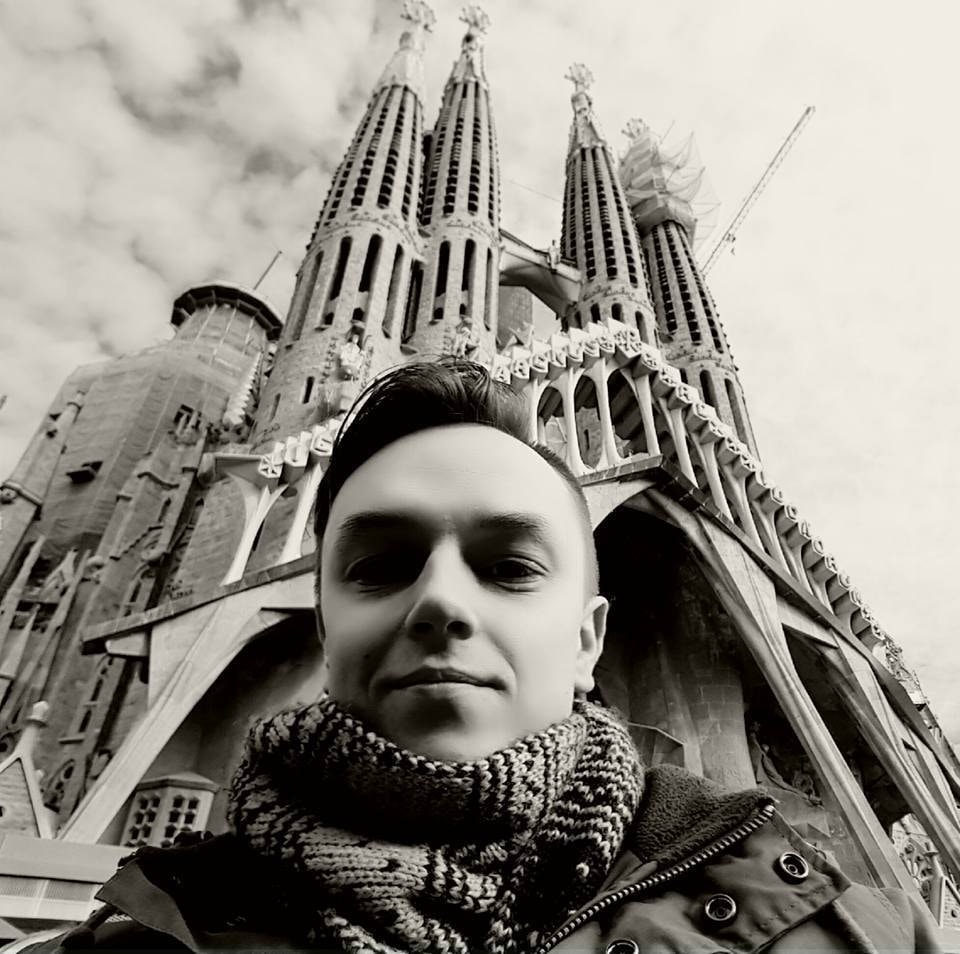 Tomas Korのプロフィールを見る