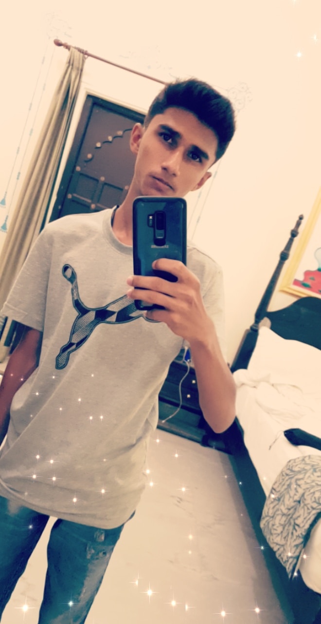 Ve al perfil de Jay Prajapati