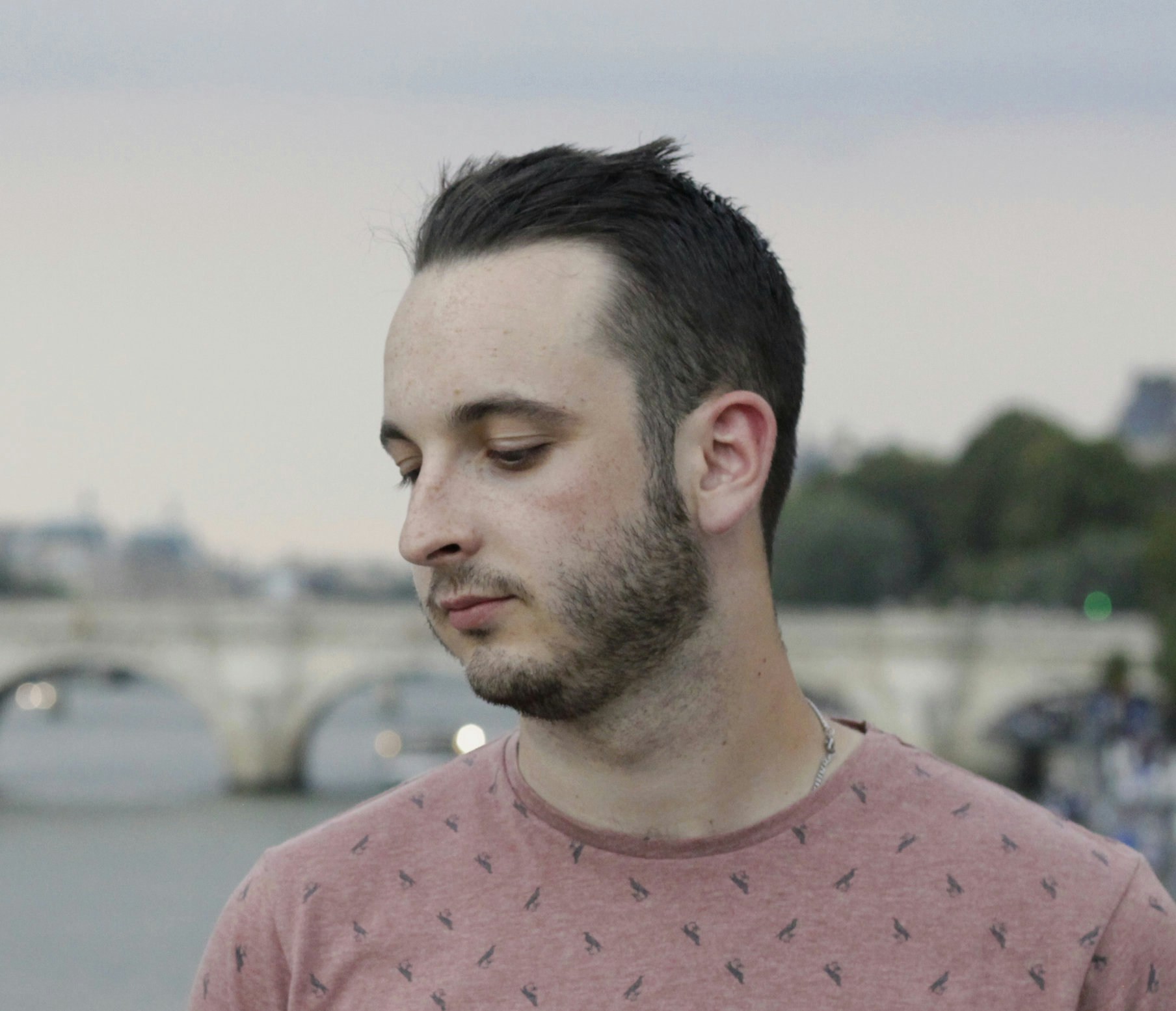 Gabriel Kienerのプロフィールを見る