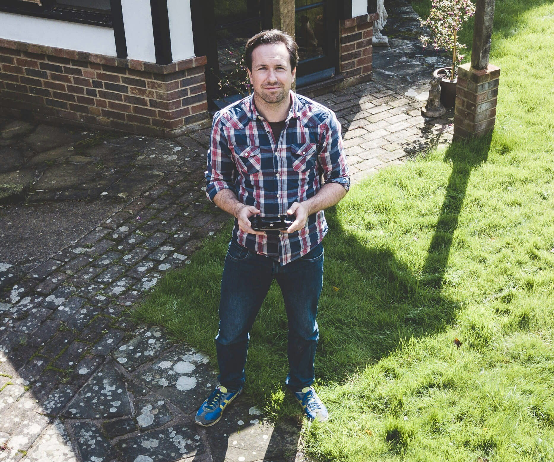 Zum Profil von Adam Miller