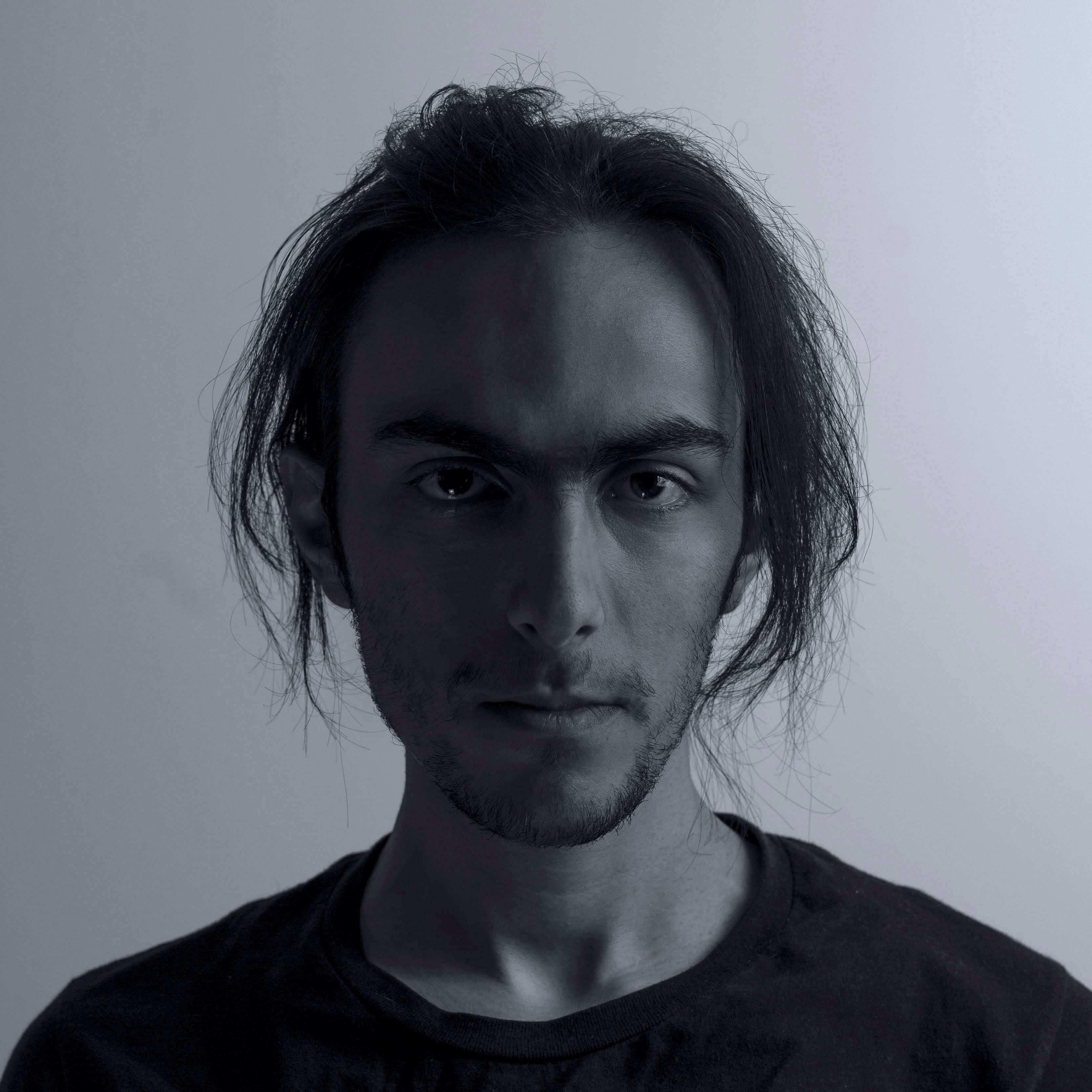 Go to İhsan Işık's profile