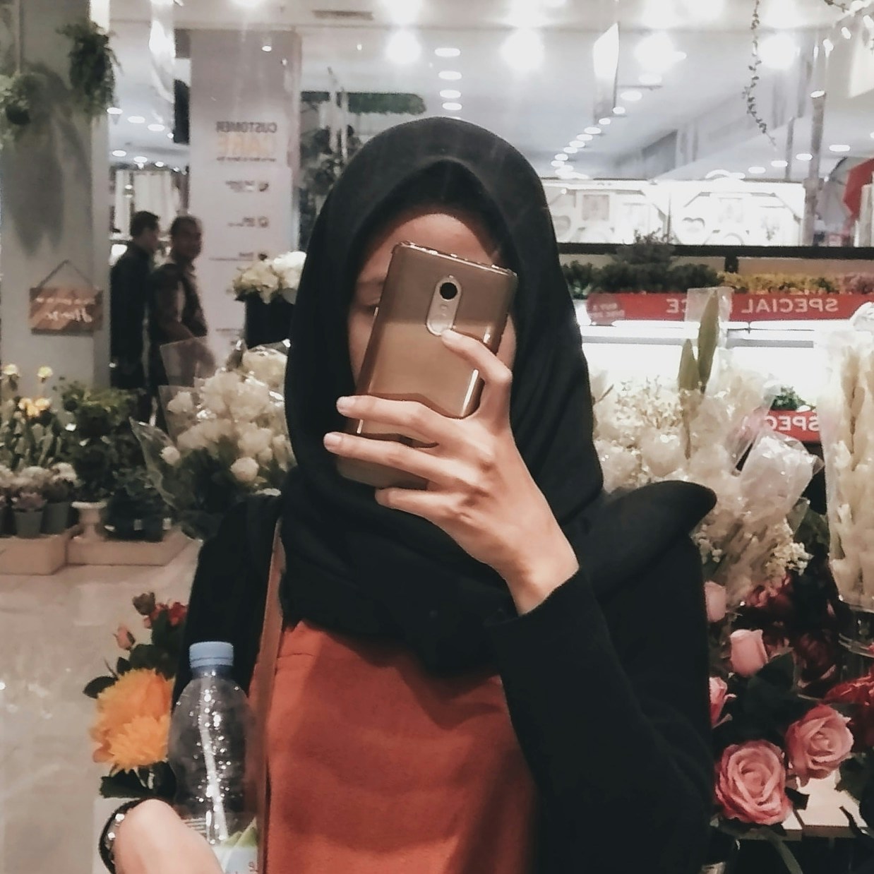 Go to Putri R's profile