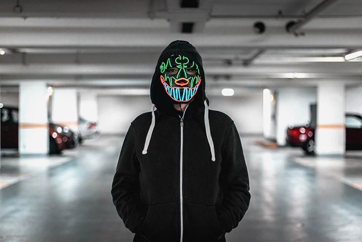 Go to Sara Kurfeß's profile