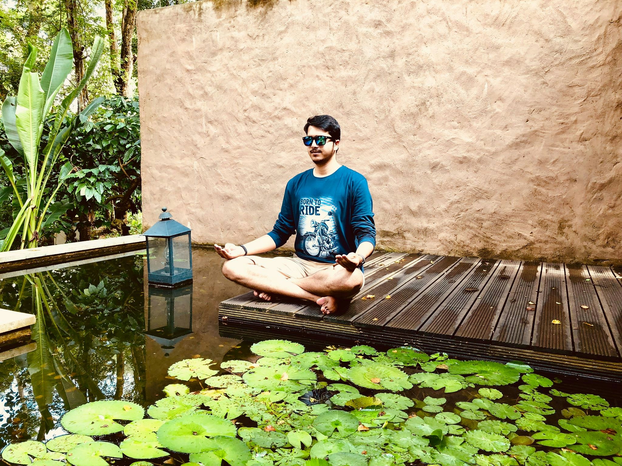 Accéder au profil de Ravi N Jha