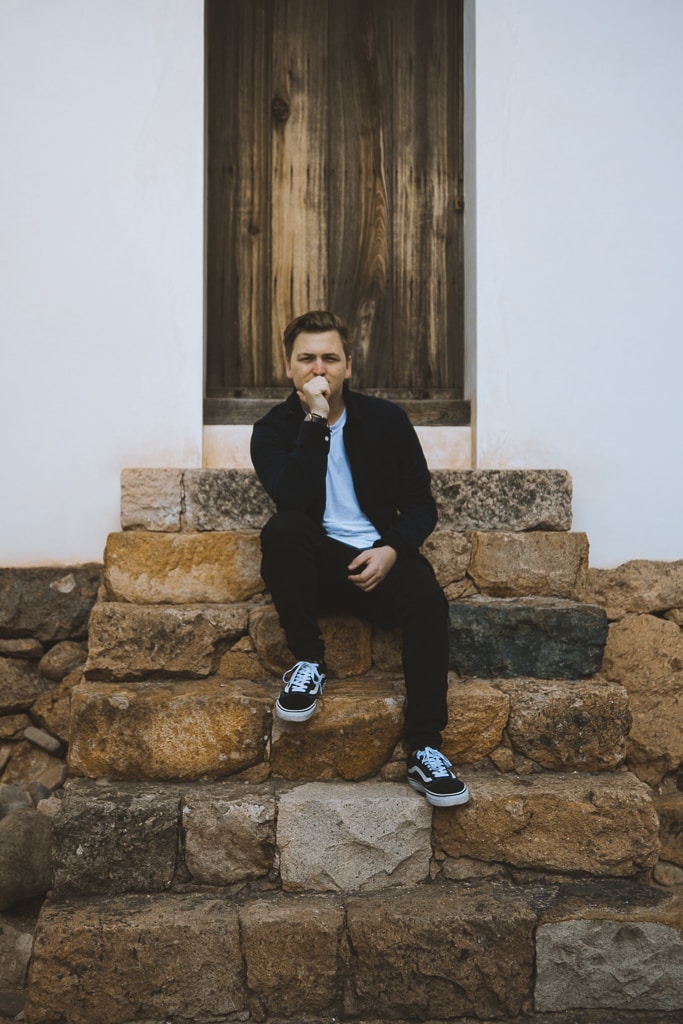 Buka profil Dean Cook