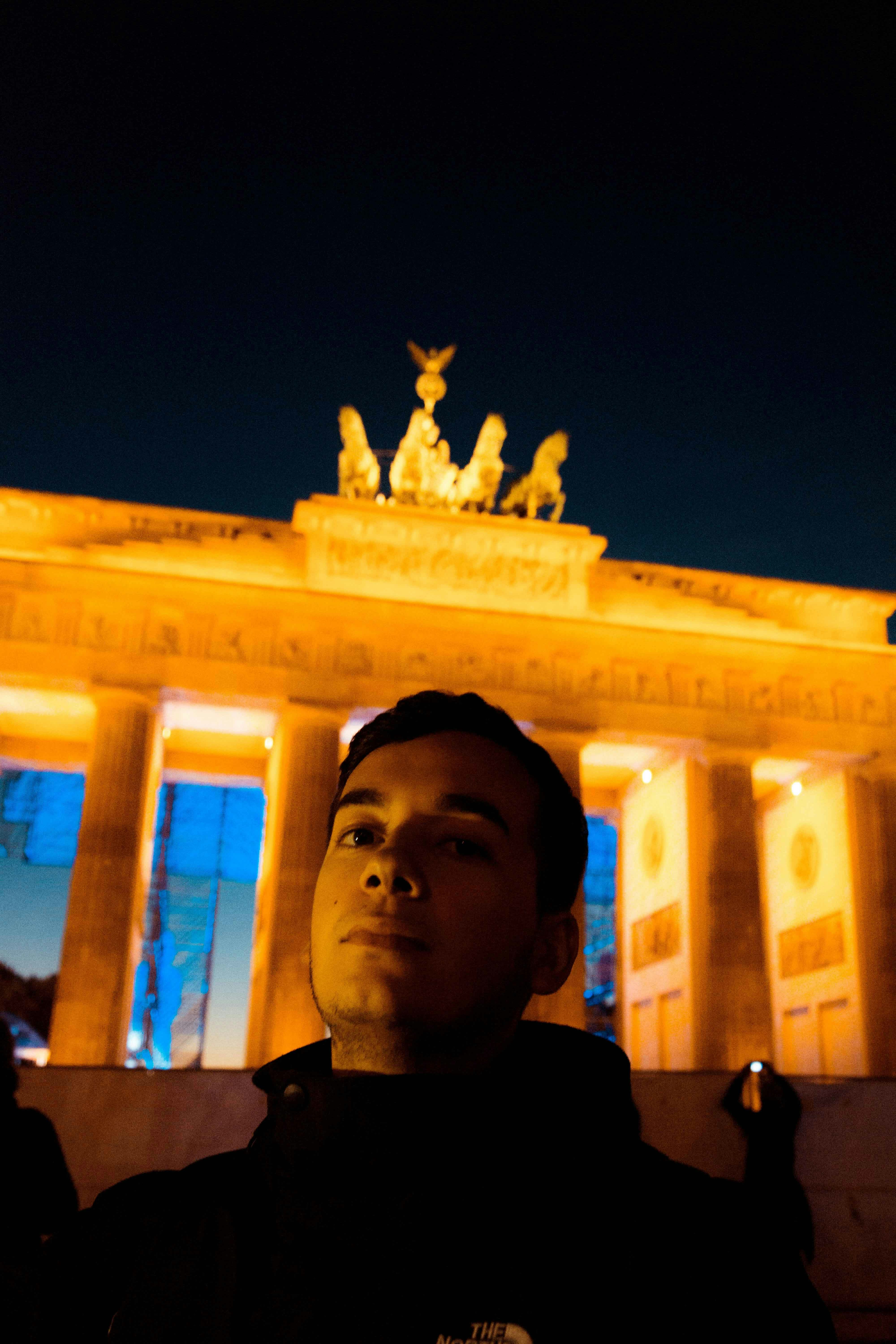 Ve al perfil de Lorenzo Nafissi