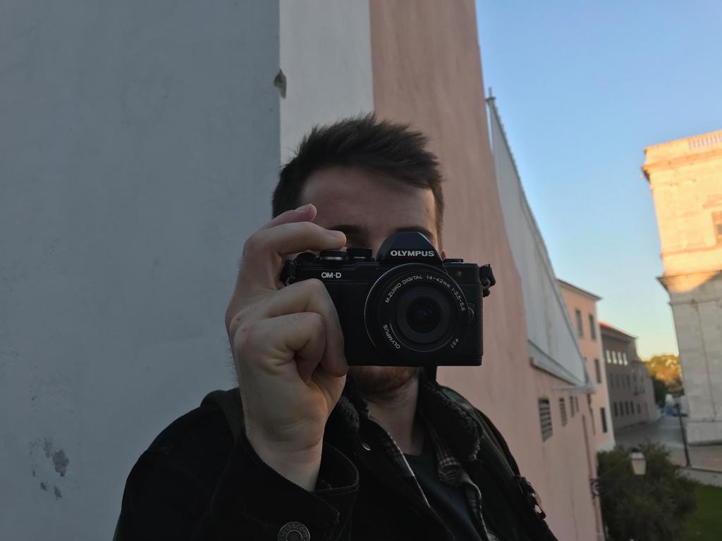 Go to Loan's profile