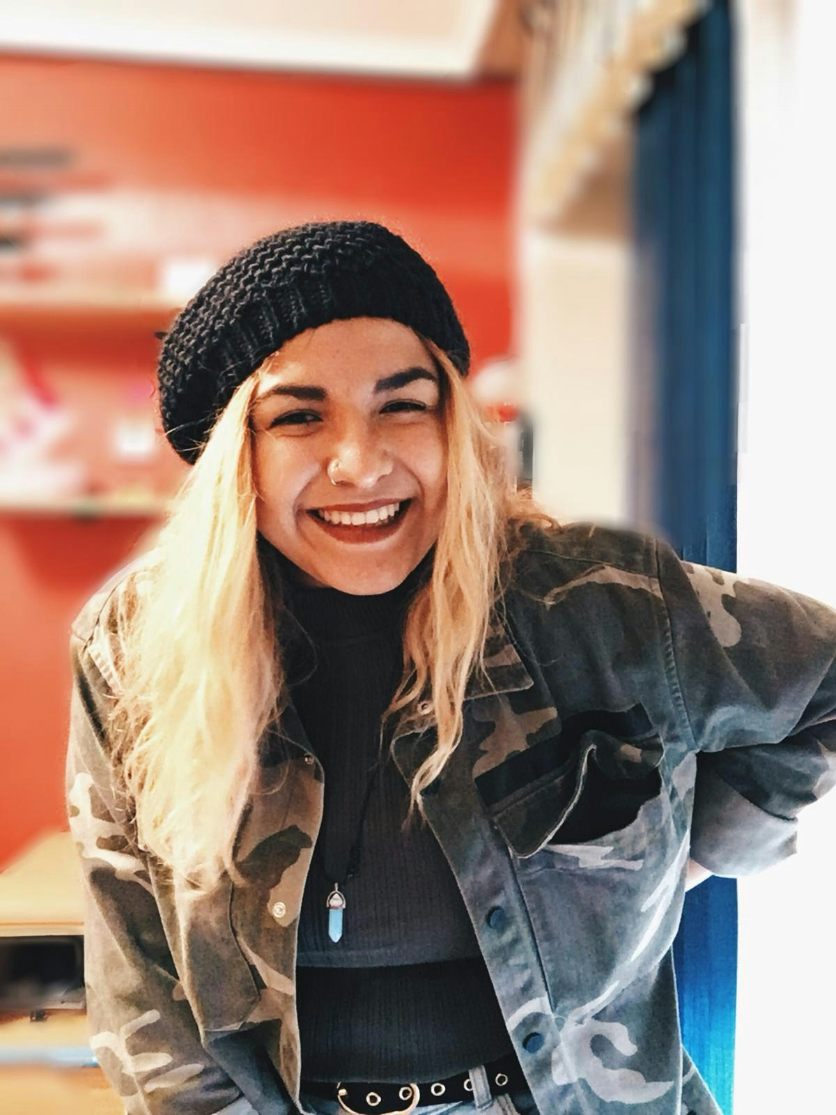 Ve al perfil de Daniela Díaz