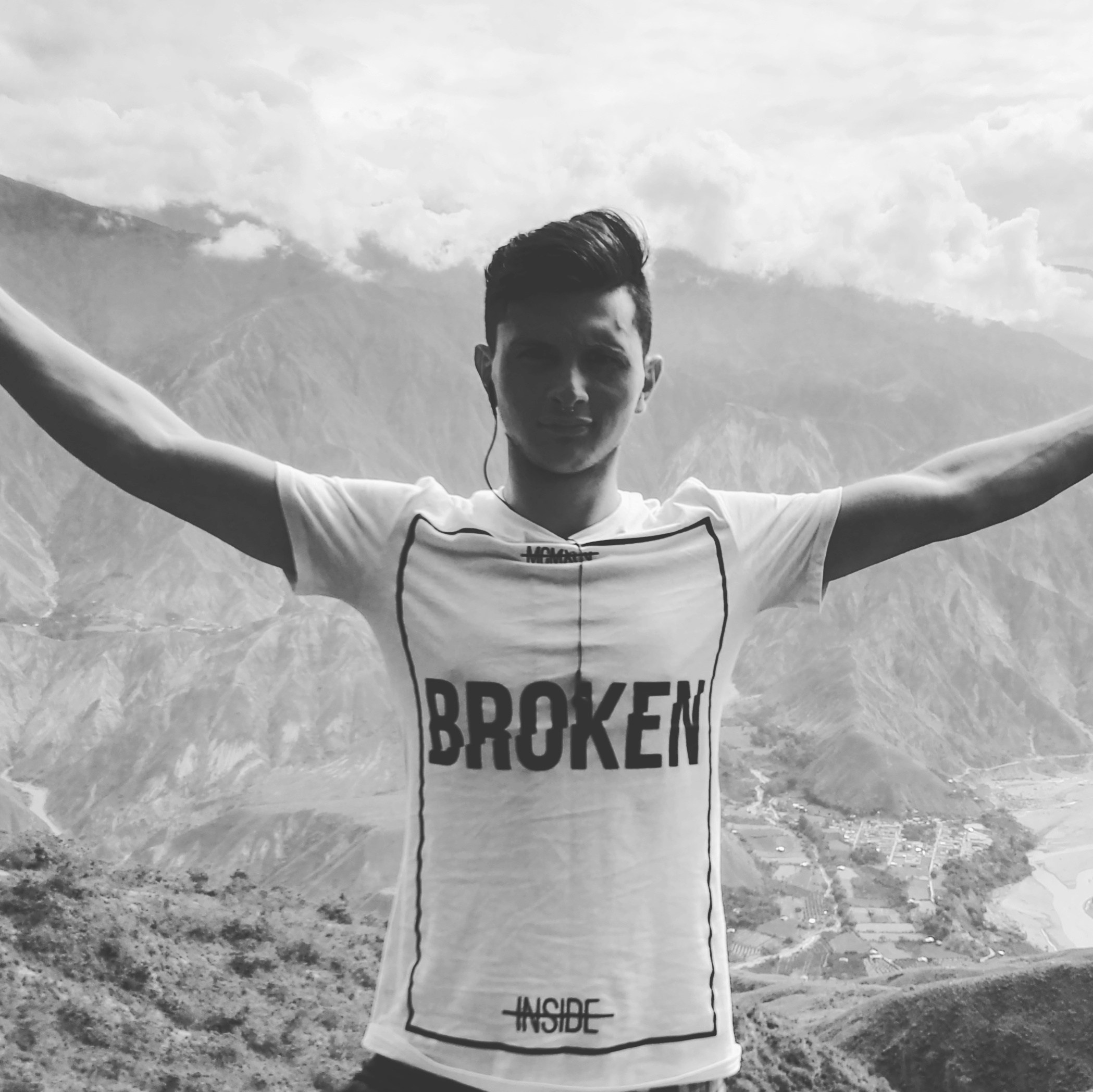 Ve al perfil de sergio medina