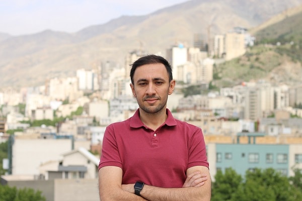 Ve al perfil de Mehrdad Rajabi