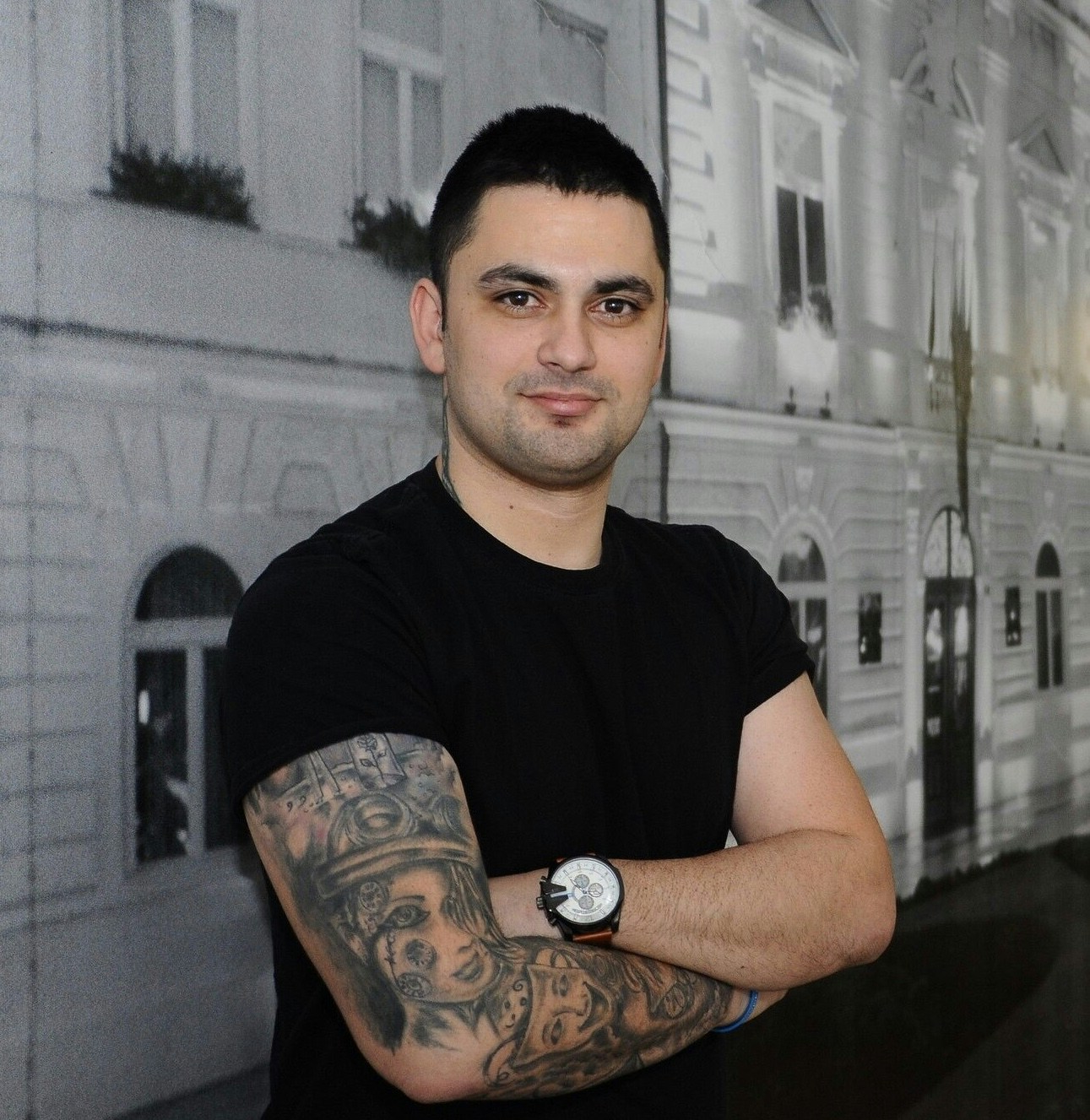 Buka profil Dario Seretin