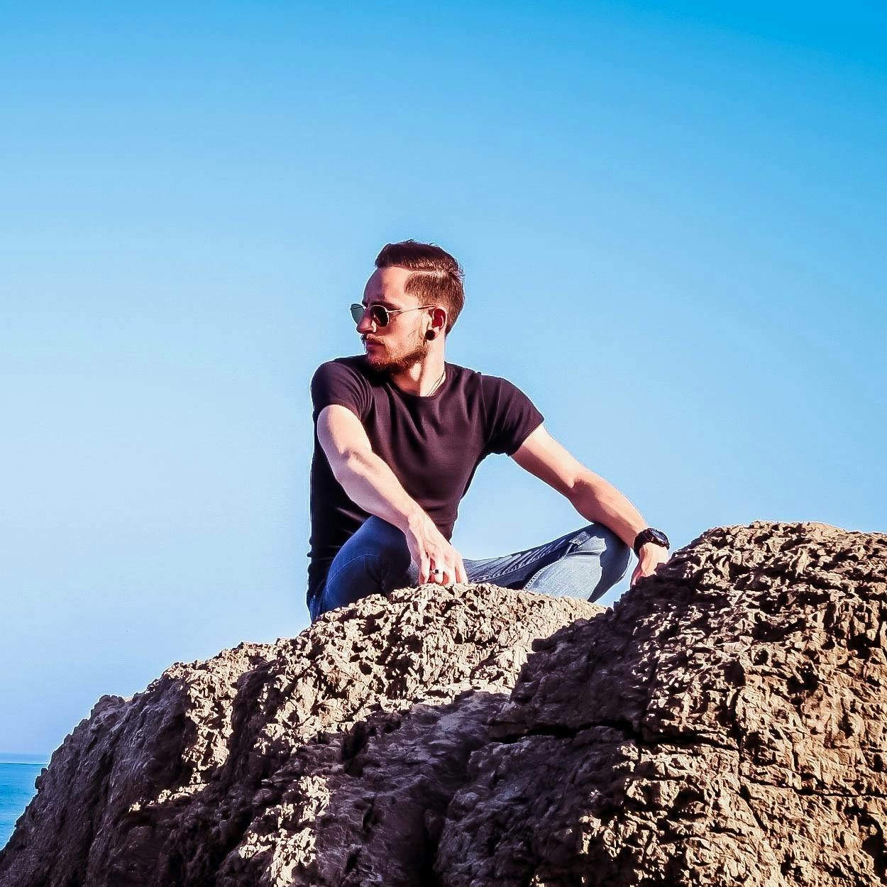 Go to Antoine Gayraud's profile