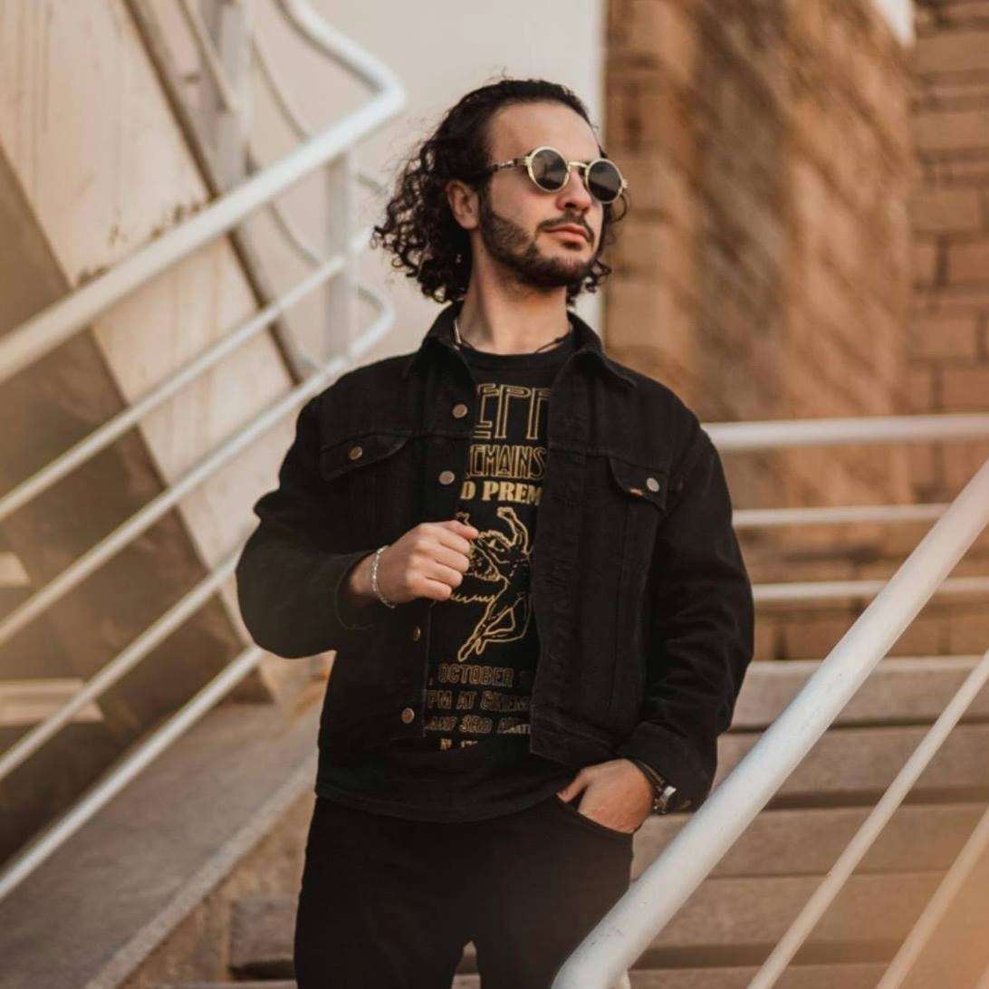 Go to Vitruvian Badr's profile