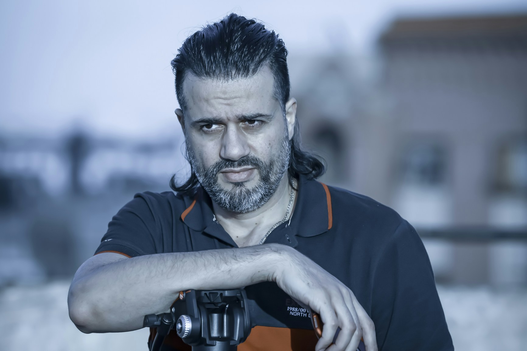 Ve al perfil de Zak Chapman