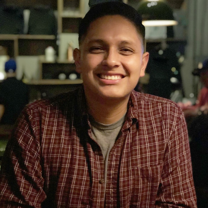 Ve al perfil de Luis Soto