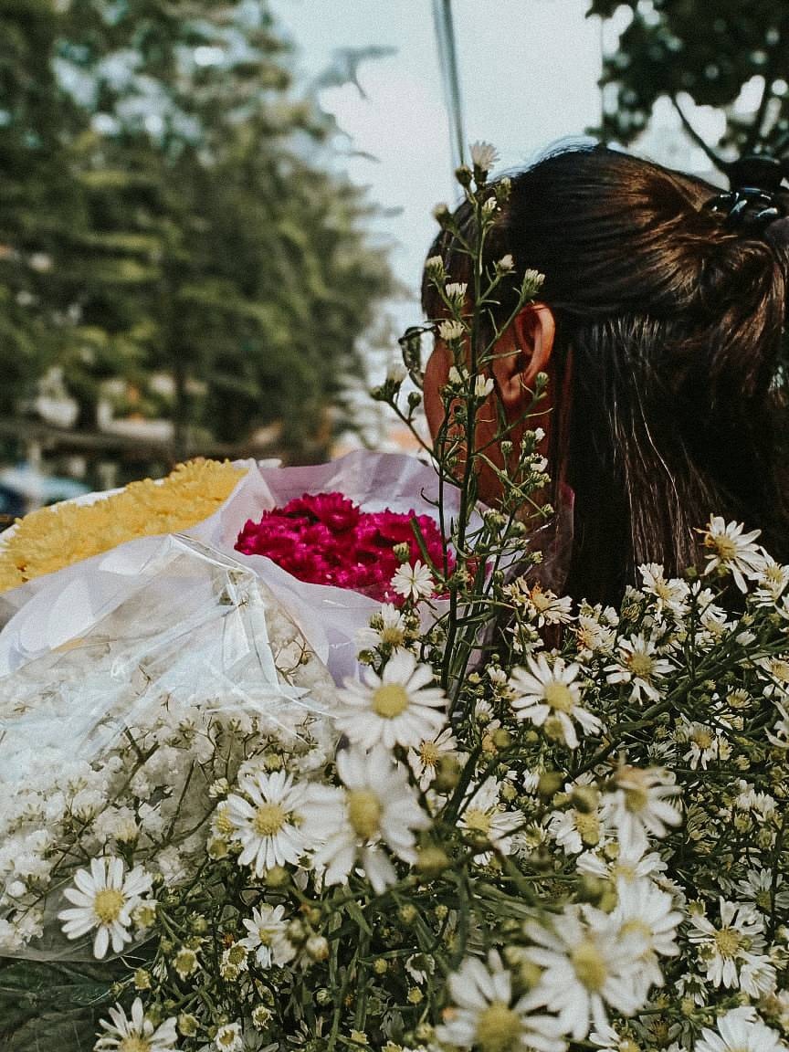 Ve al perfil de J Huang