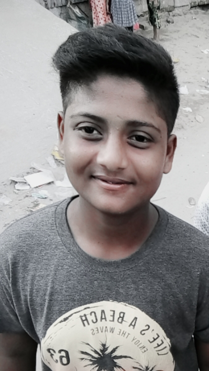 Accéder au profil de Adnan Khan