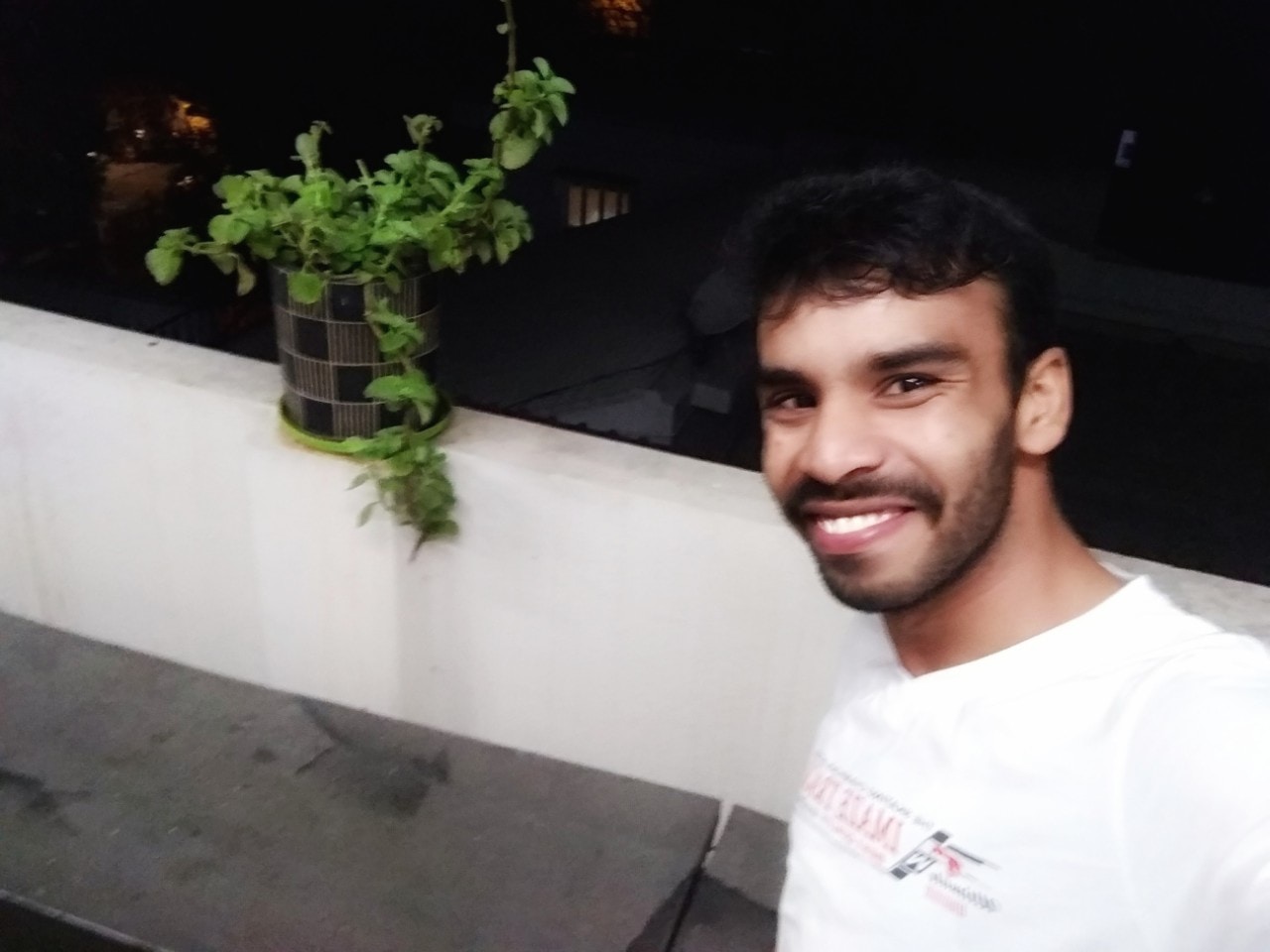 Go to Ragu Clicks's profile