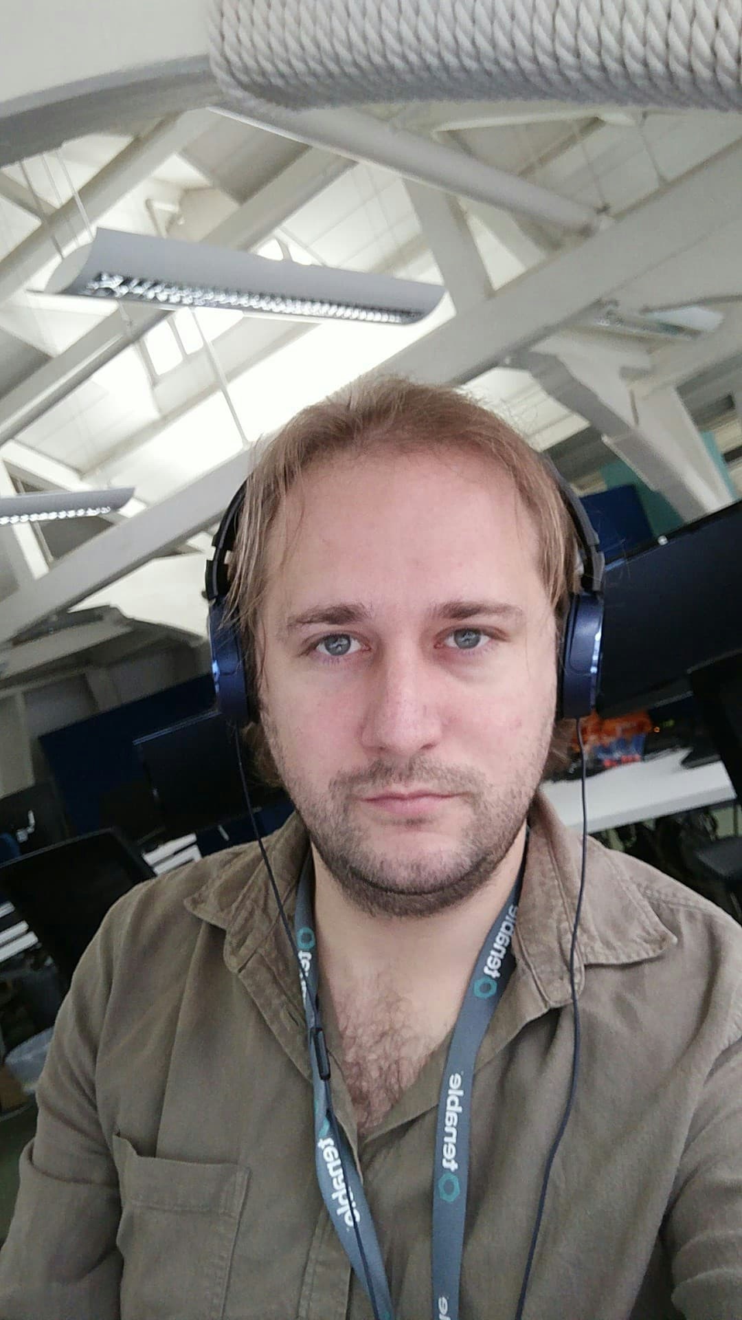 Go to Oliver Hale's profile