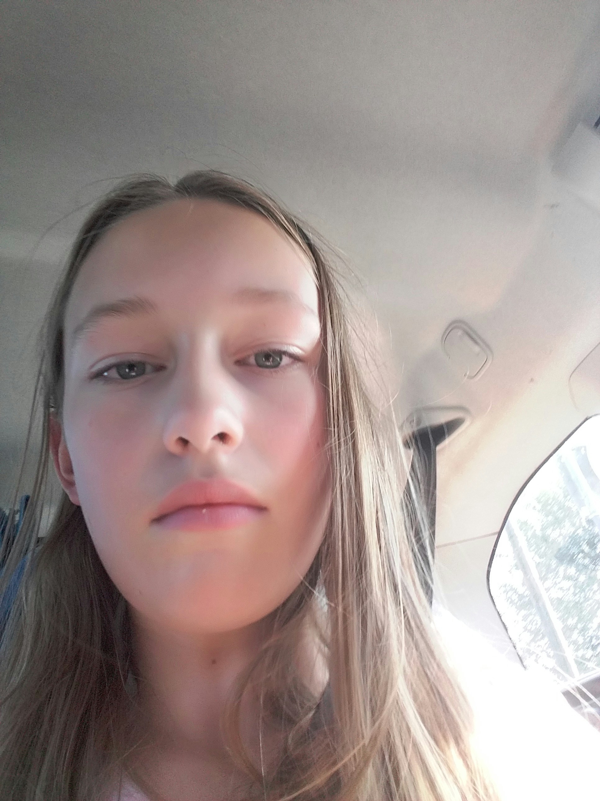 Ve al perfil de Bea Dm harris