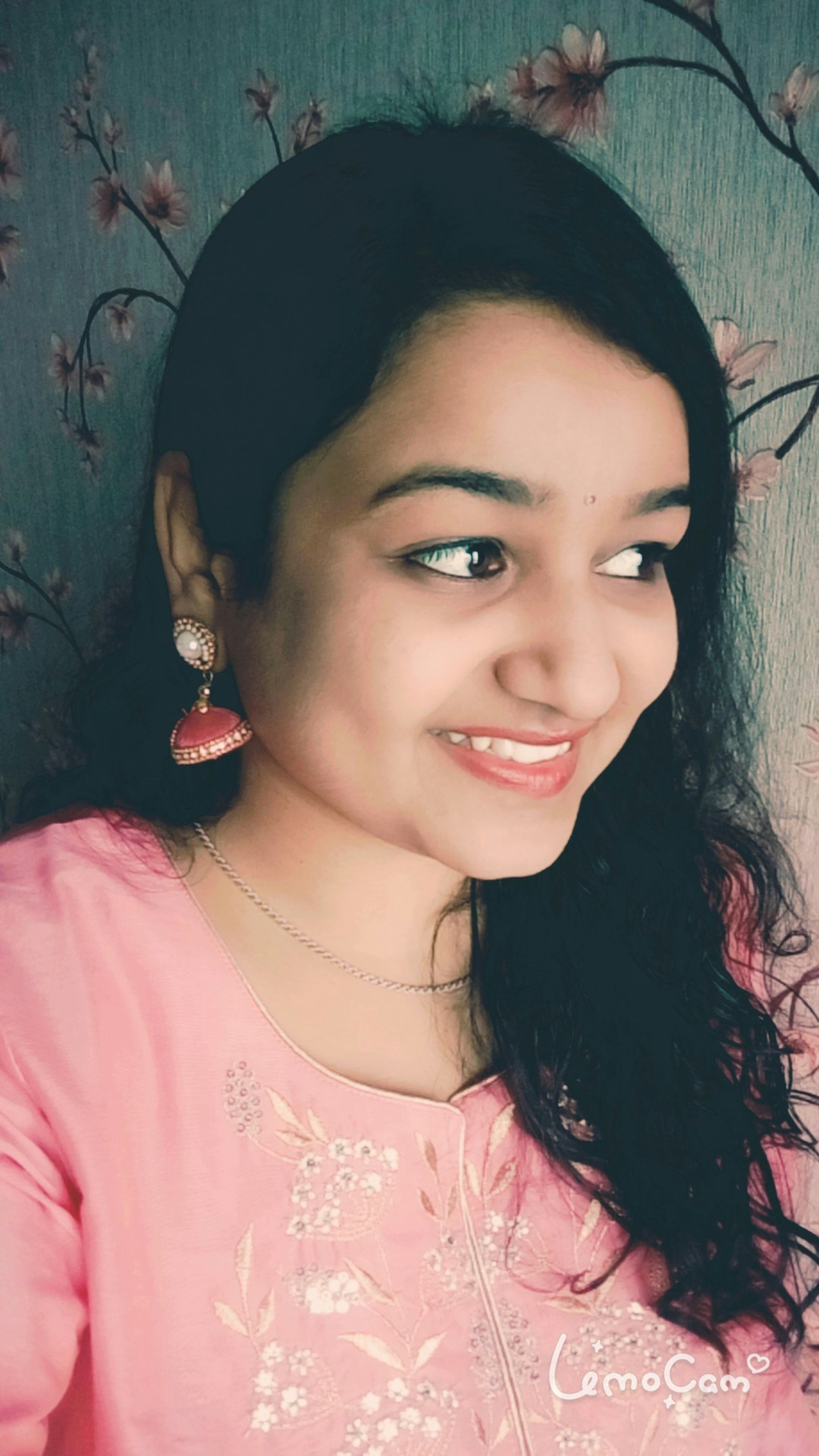 Go to Deepa _$'s profile