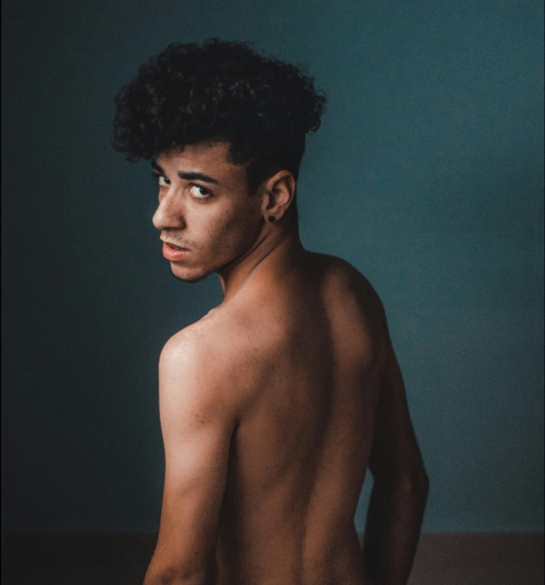 Go to Davi Moreira's profile