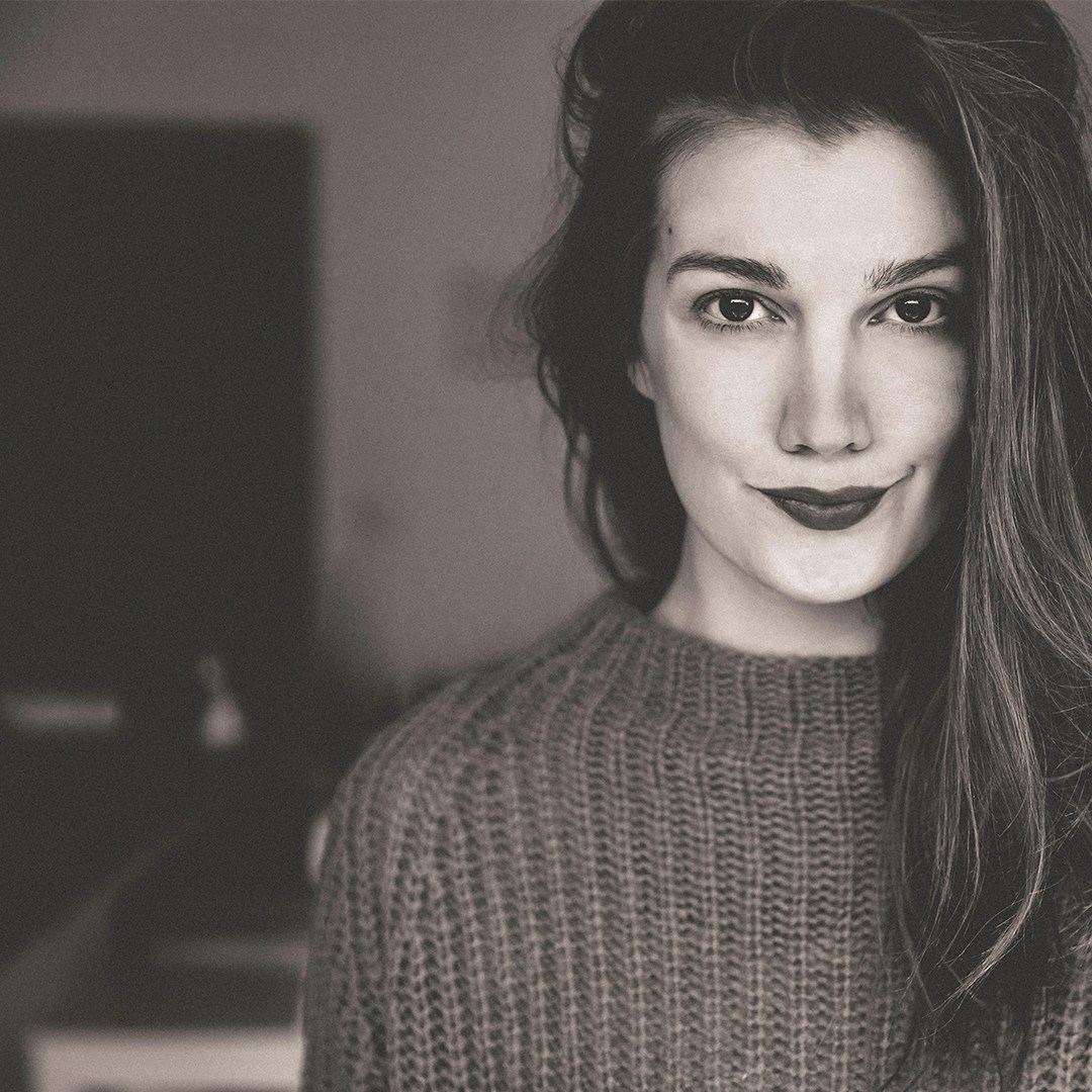 Ve al perfil de Alena Vavrdova